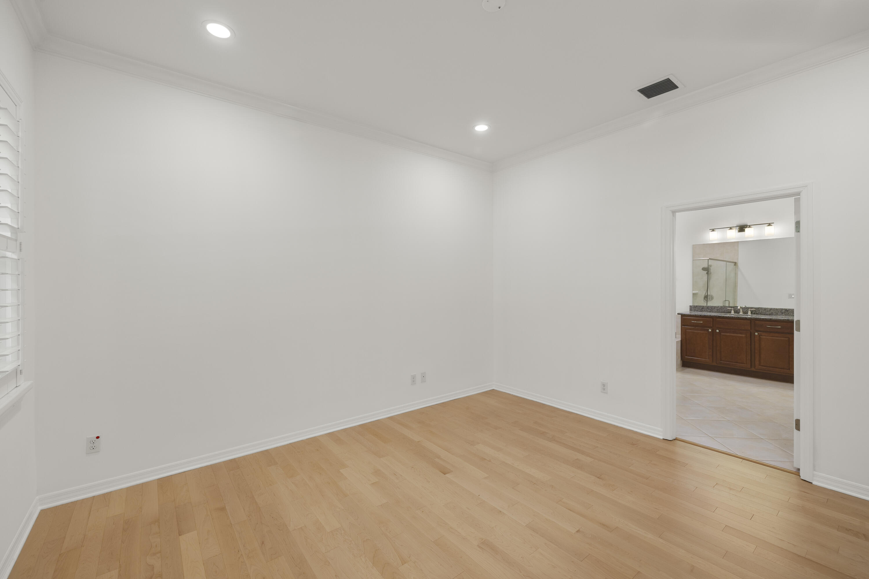 2700 Sunbury Drive