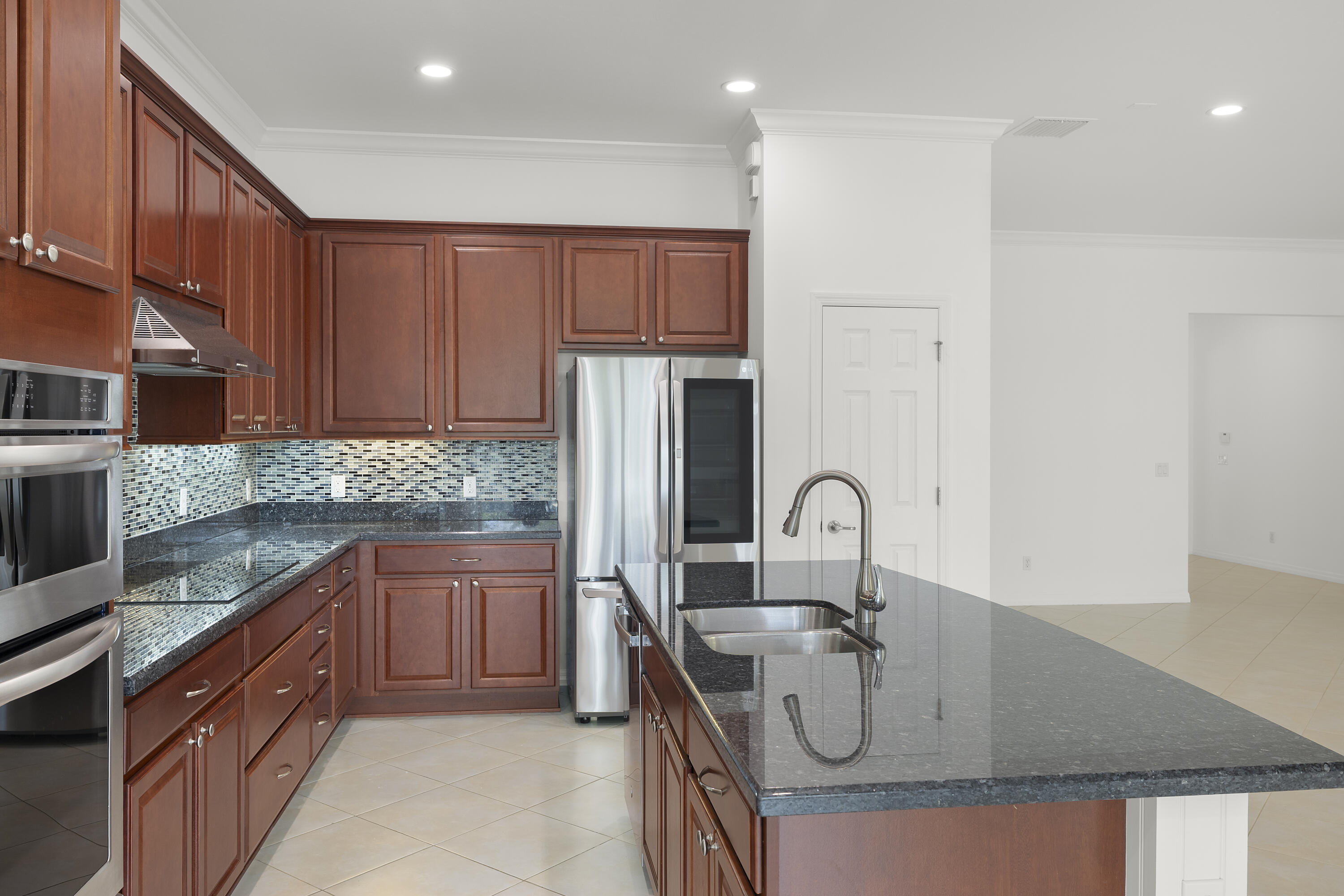2700 Sunbury Drive