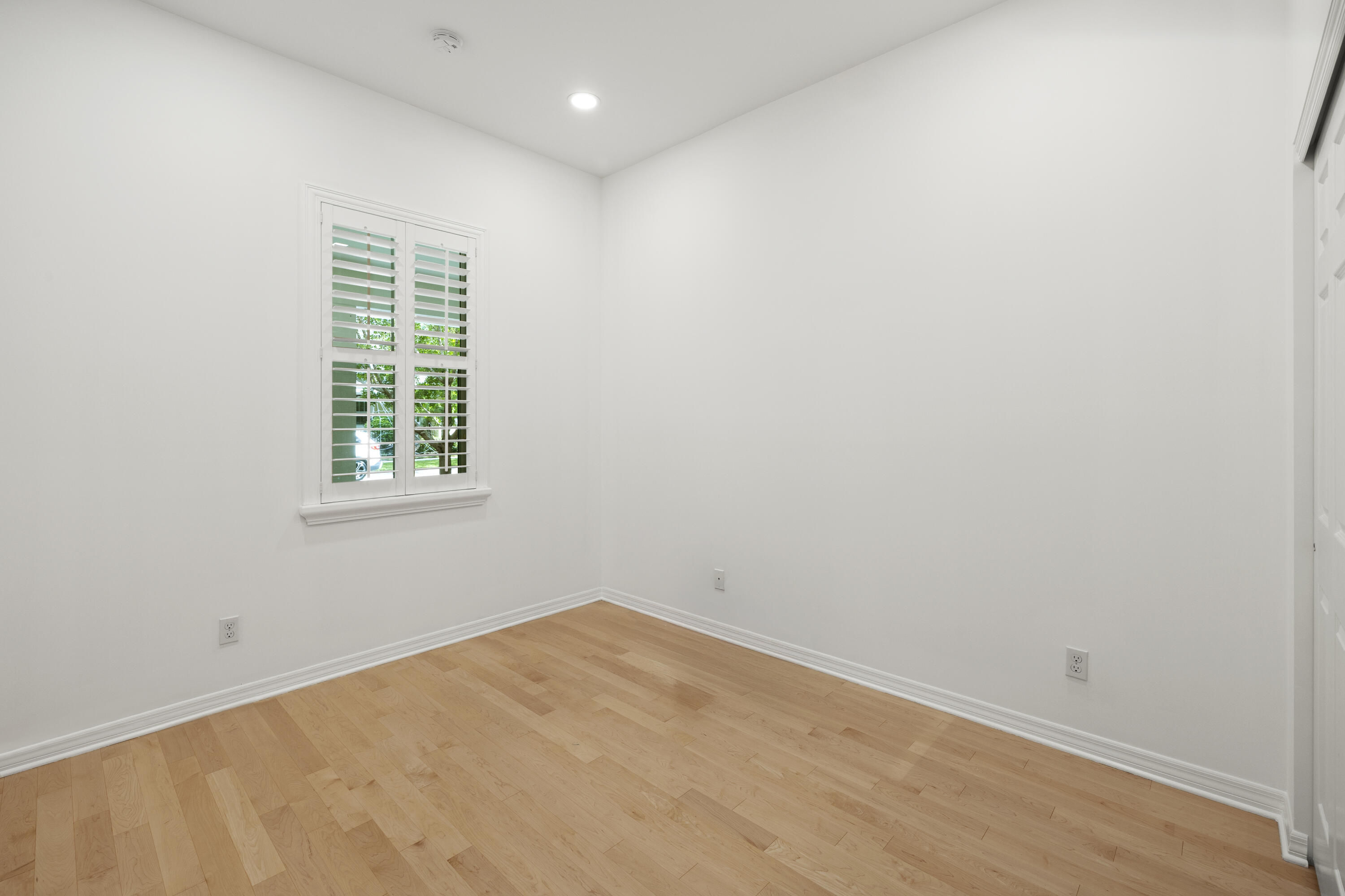2700 Sunbury Drive