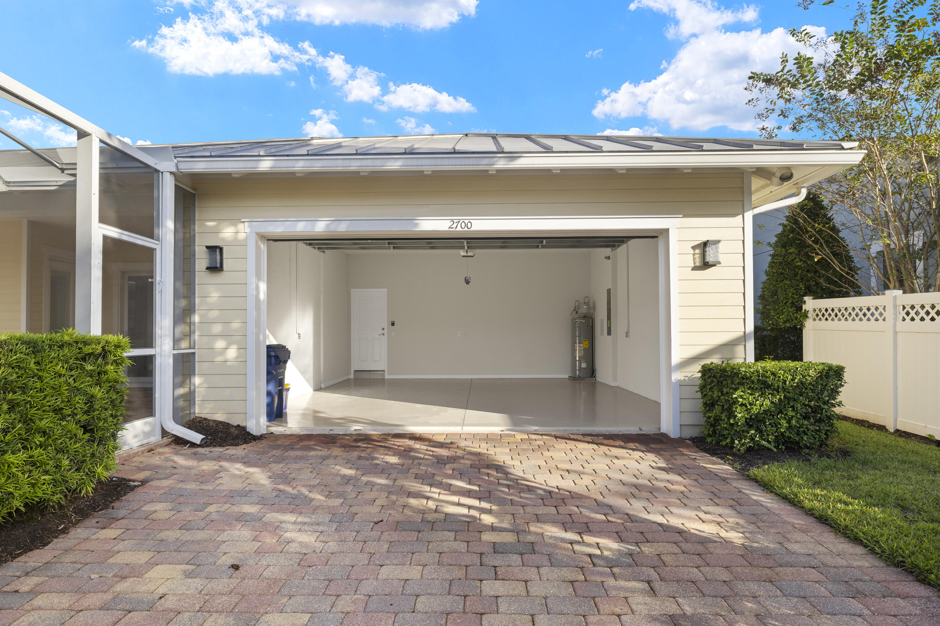2700 Sunbury Drive