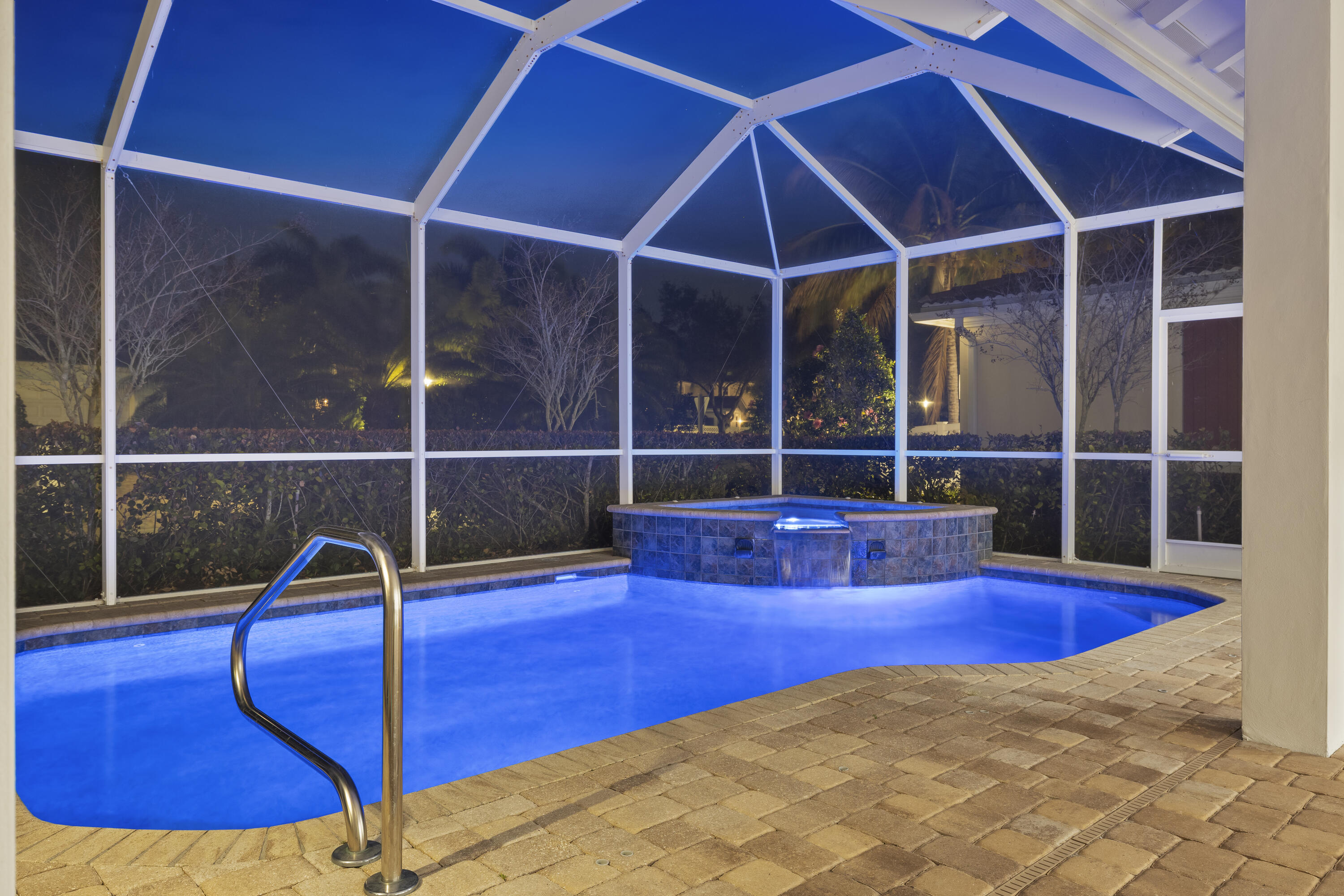 2700 Sunbury Drive