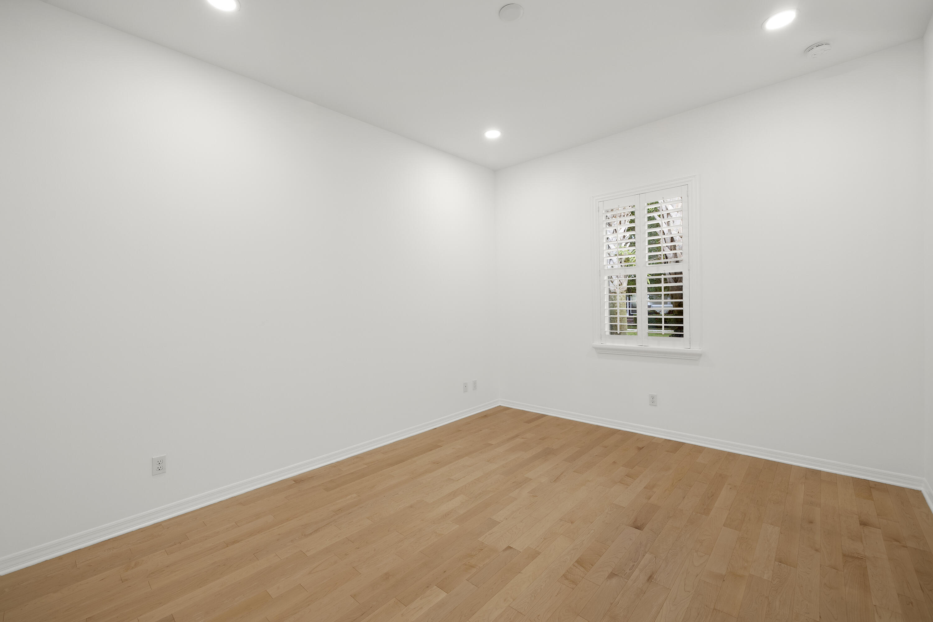 2700 Sunbury Drive