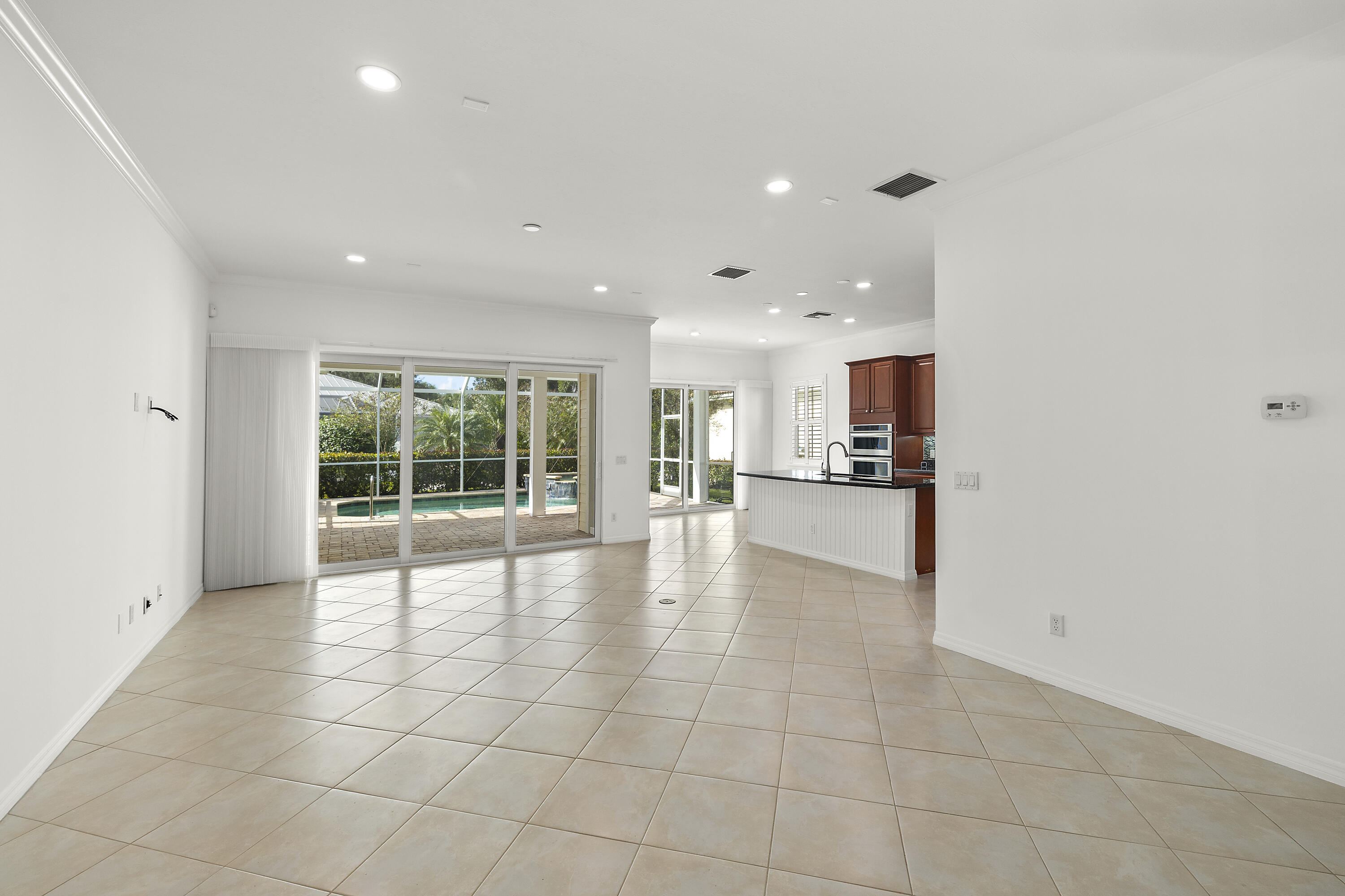 2700 Sunbury Drive