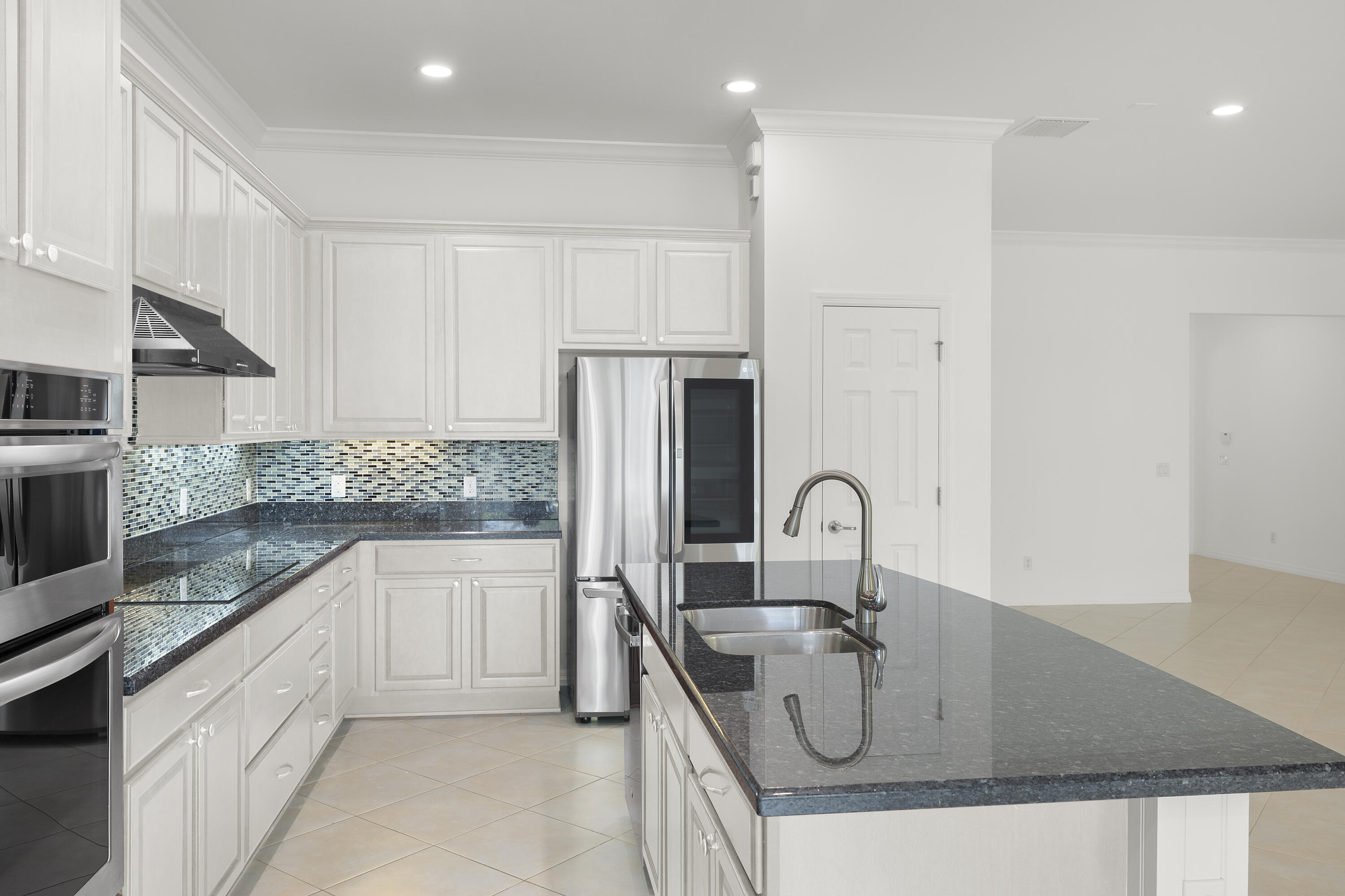 2700 Sunbury Drive