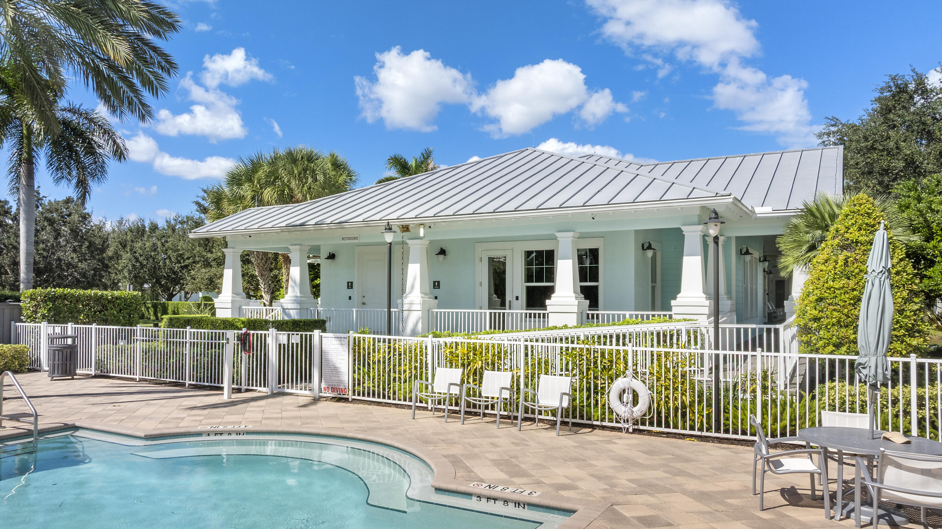 2700 Sunbury Drive