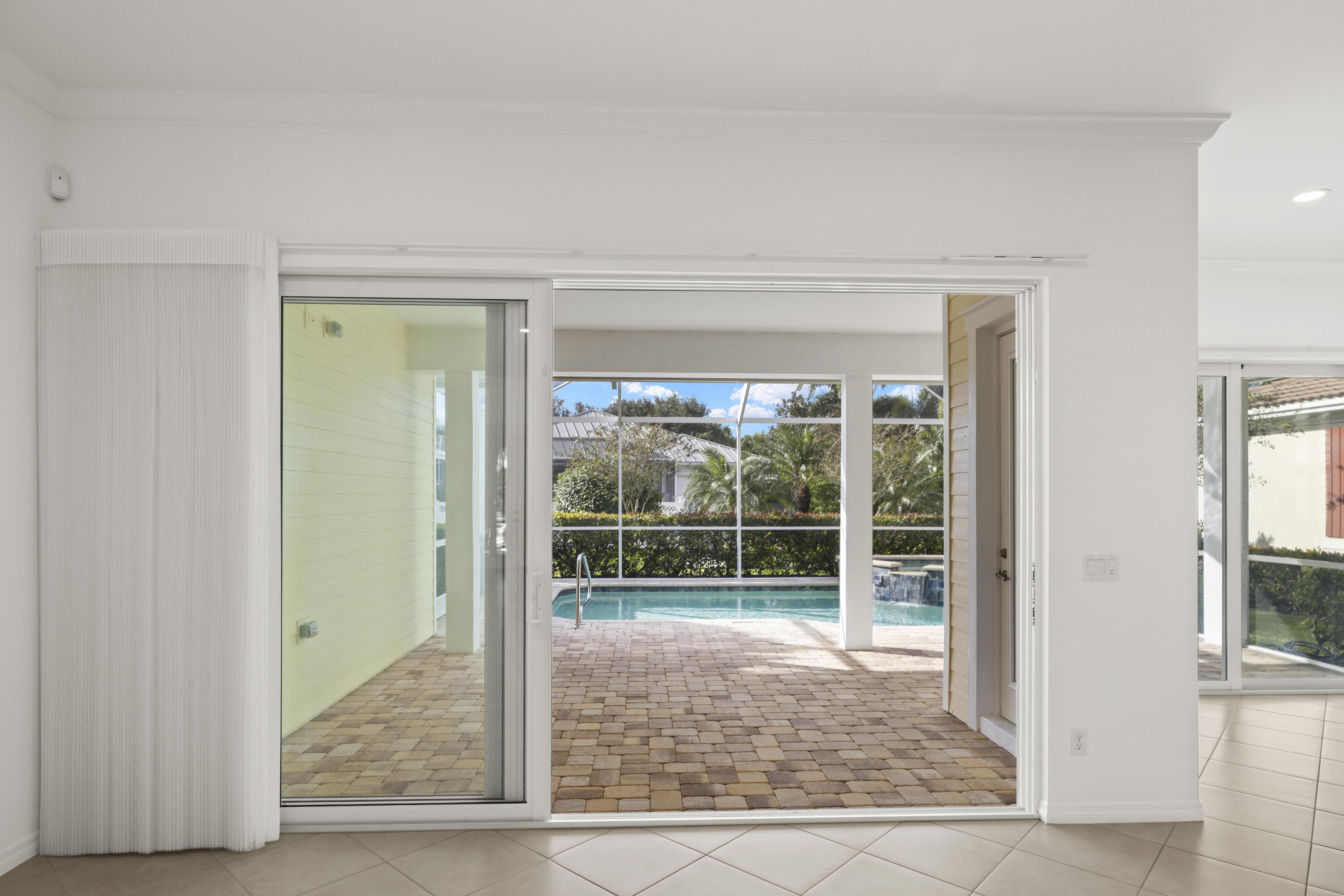 2700 Sunbury Drive