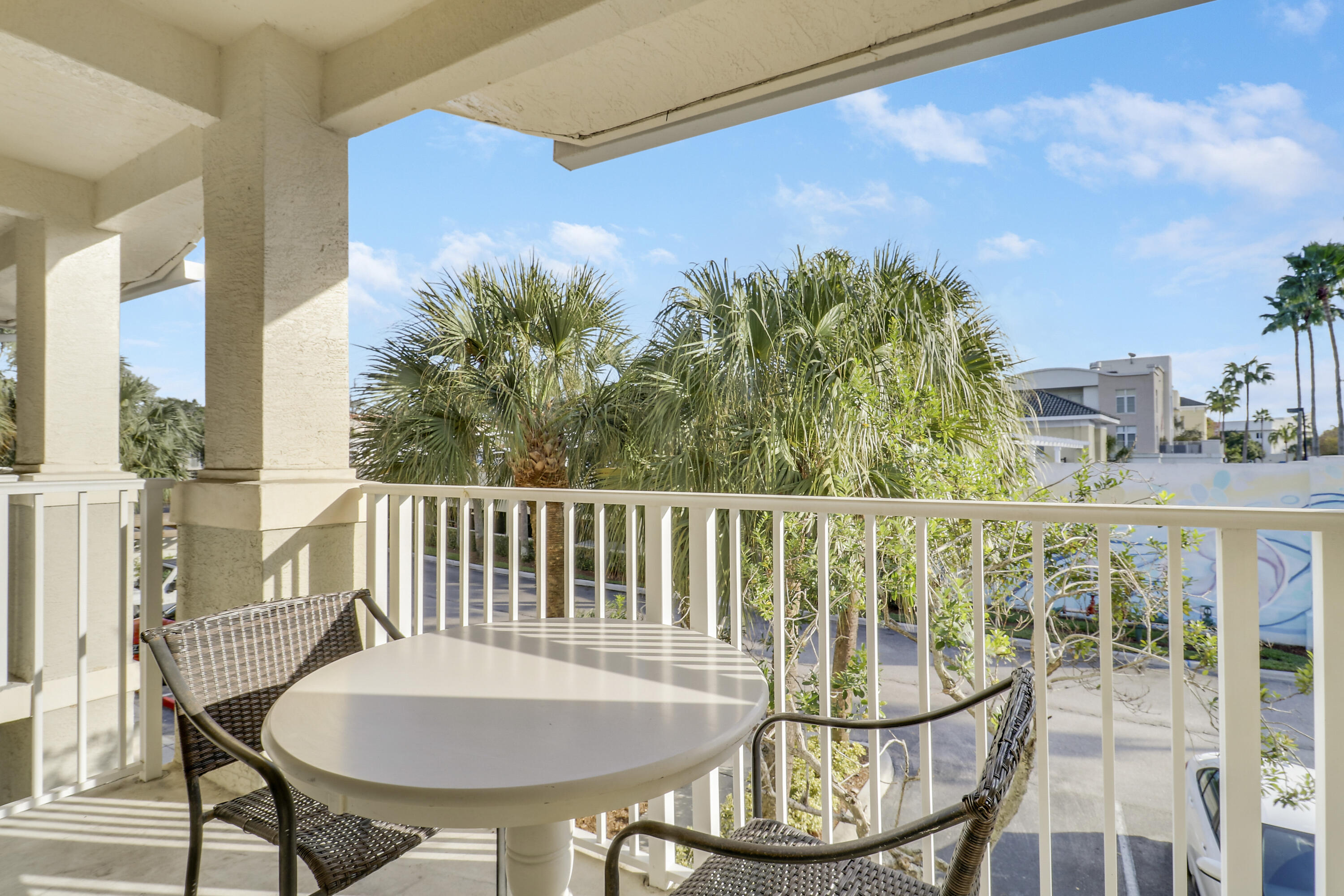 1152 University Boulevard 22