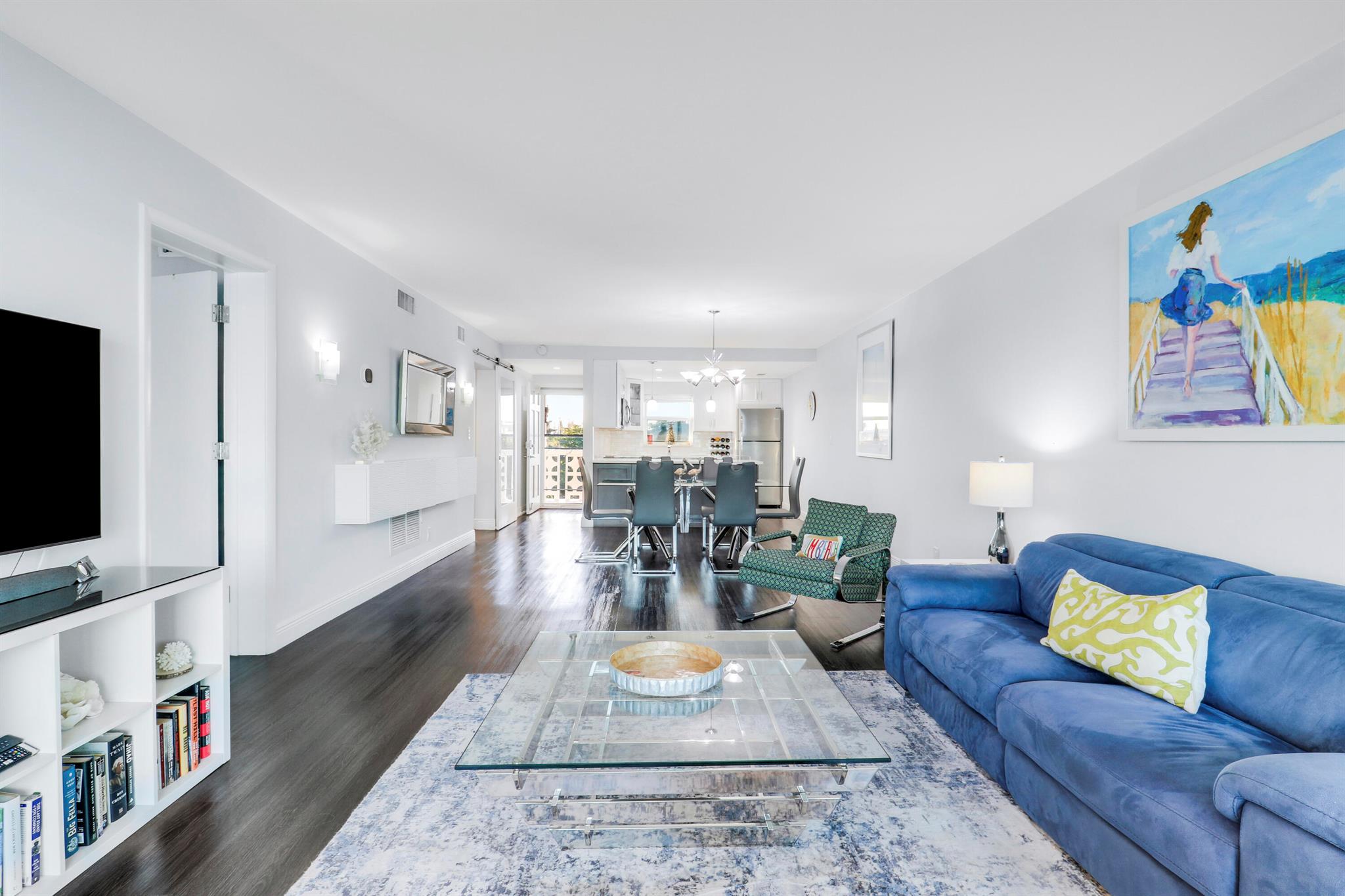 52 Yacht Club Drive 402