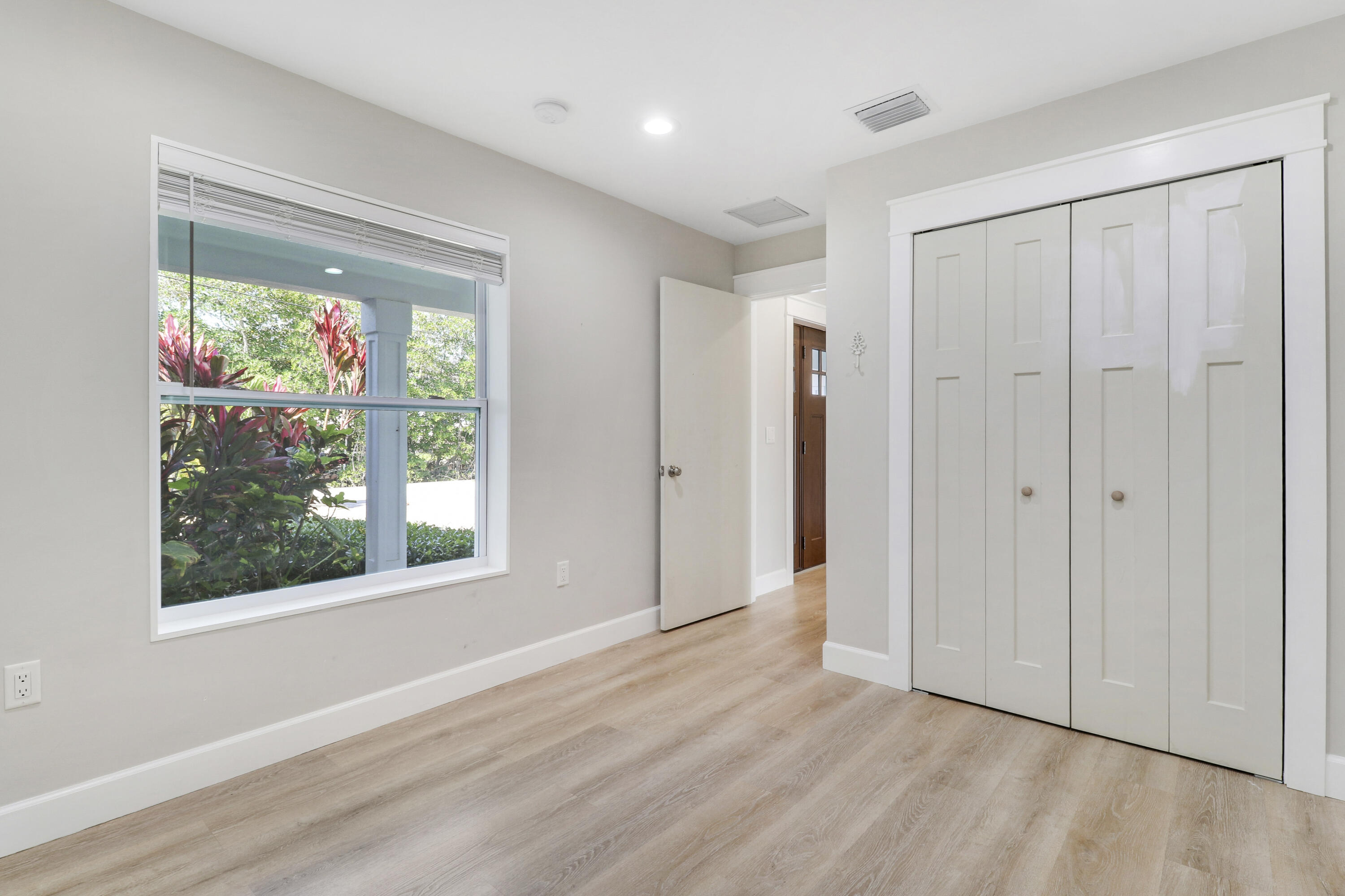 9195 SE Cove Point Street, Jupiter