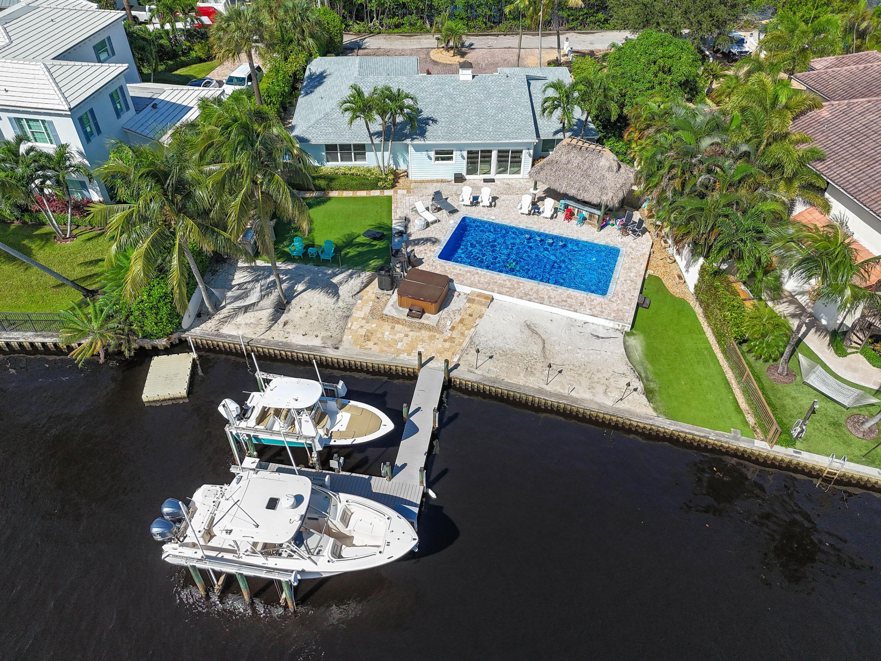 9195 SE Cove Point Street, Jupiter