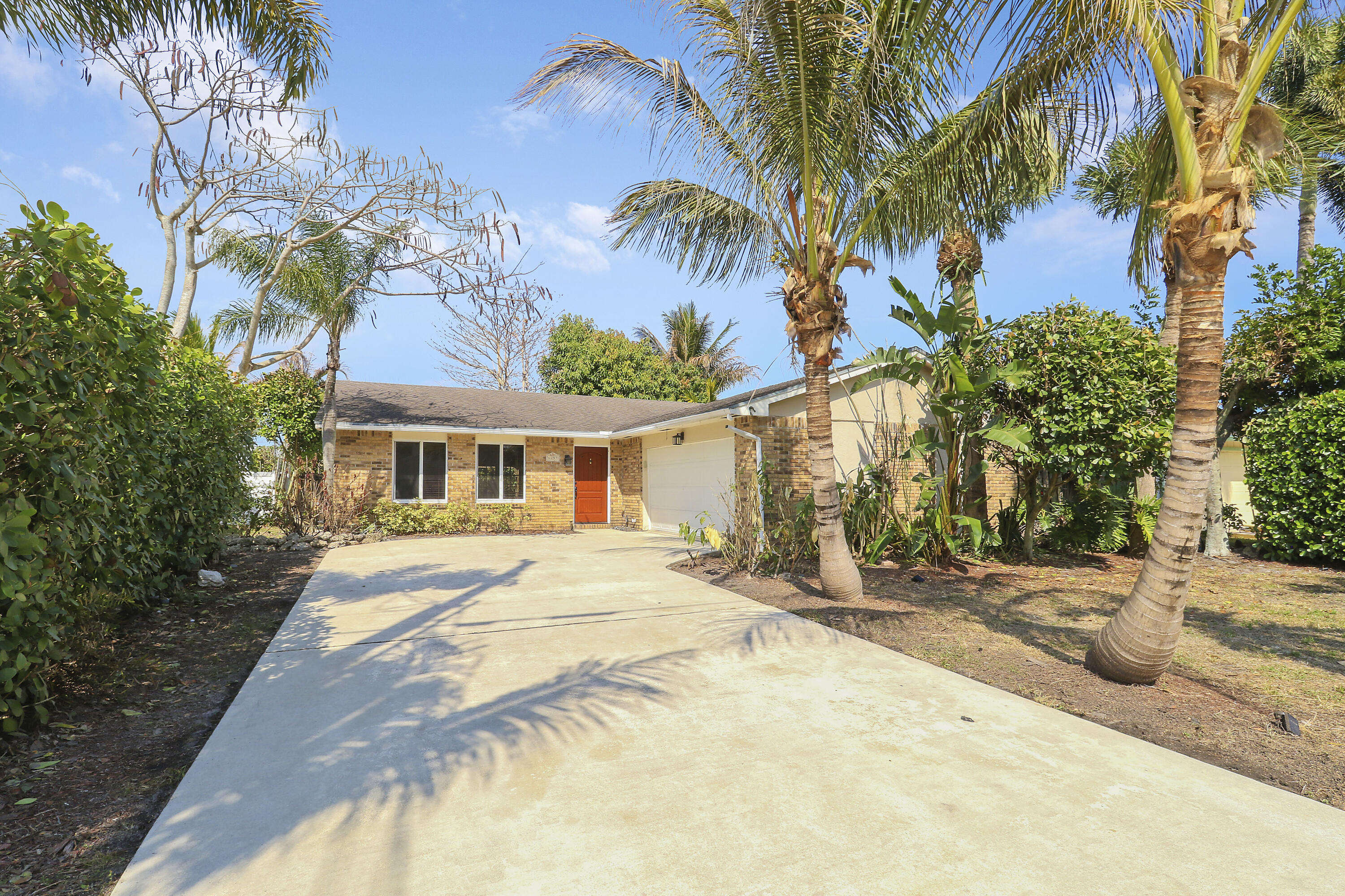 6259 Garrett Street