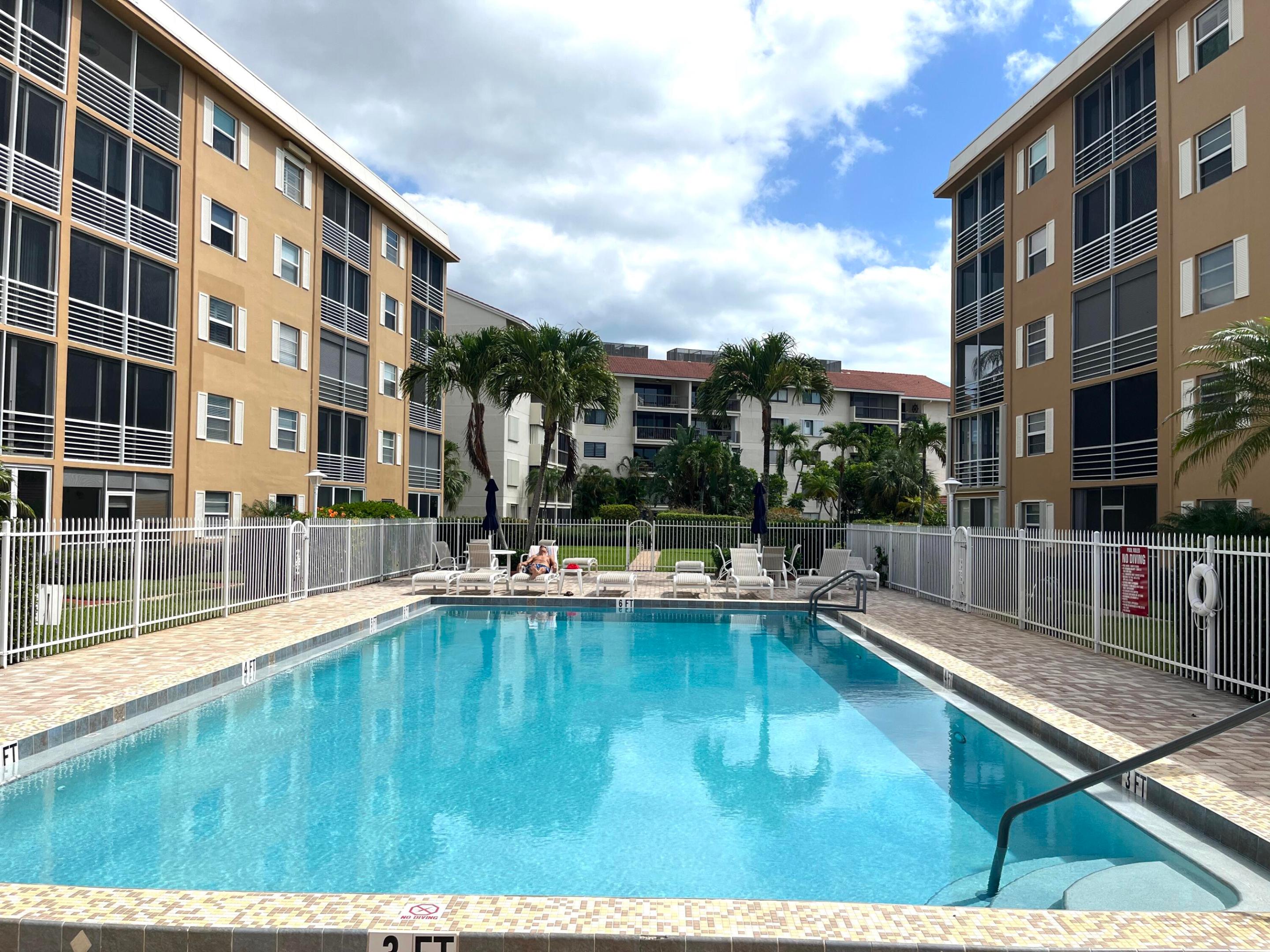 308 Golfview Road 107