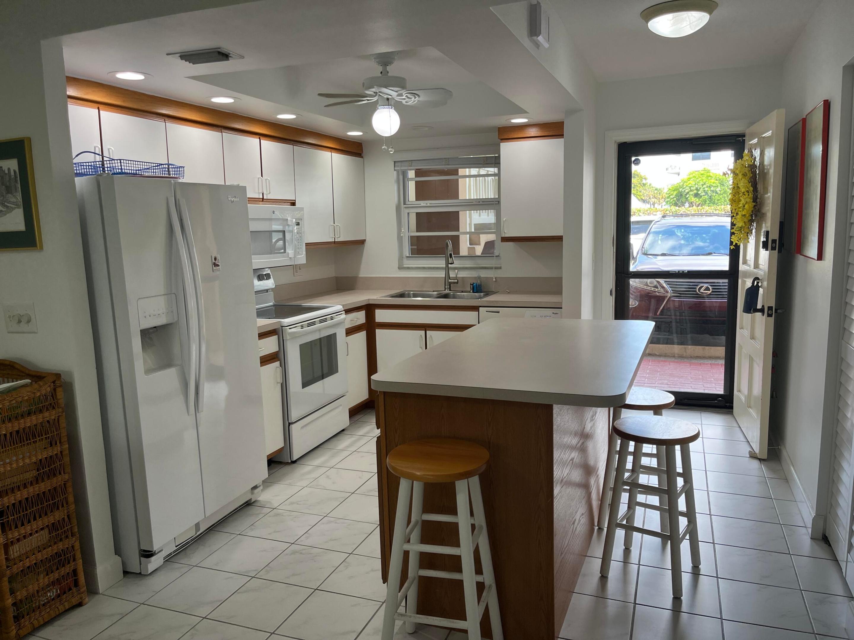308 Golfview Road 107