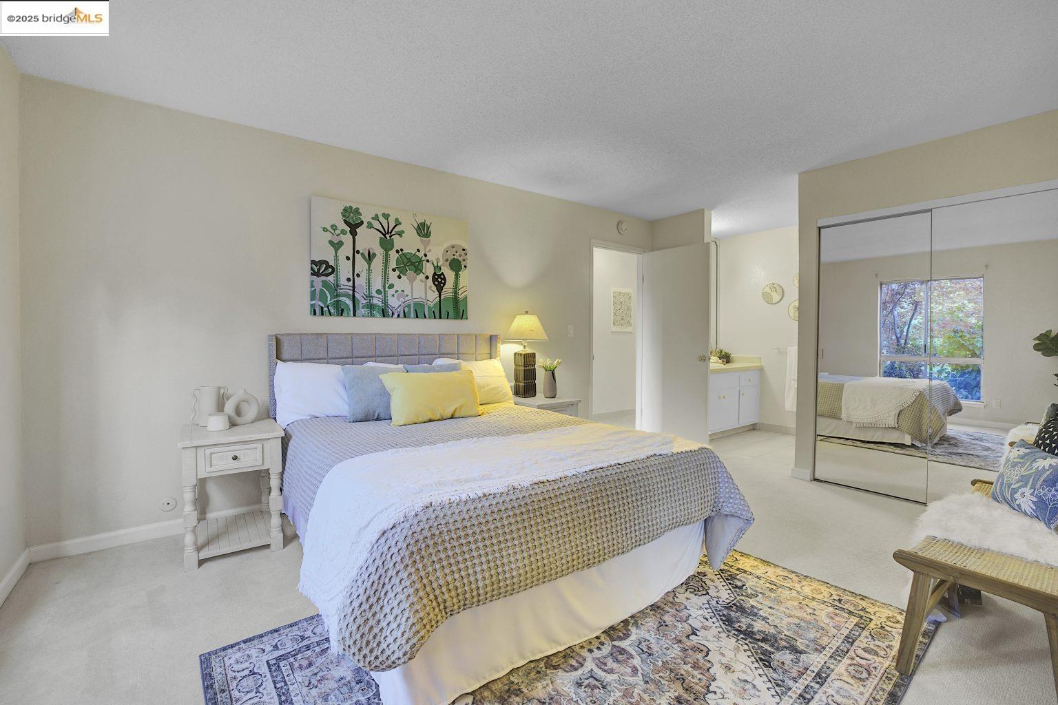 466 Crescent St # 115