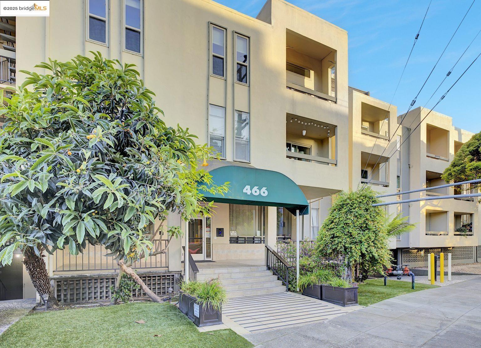 466 Crescent St # 115