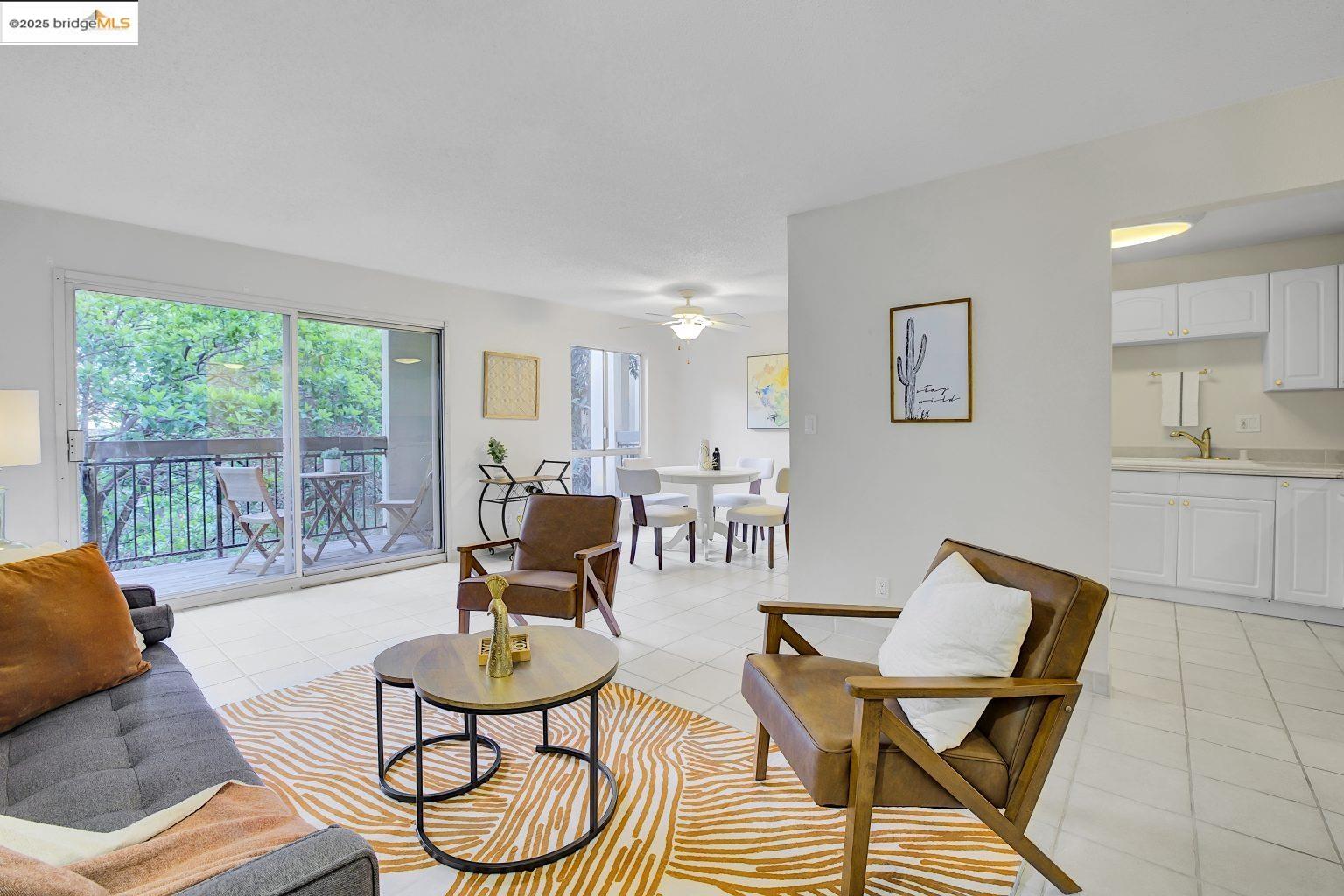 466 Crescent St # 115