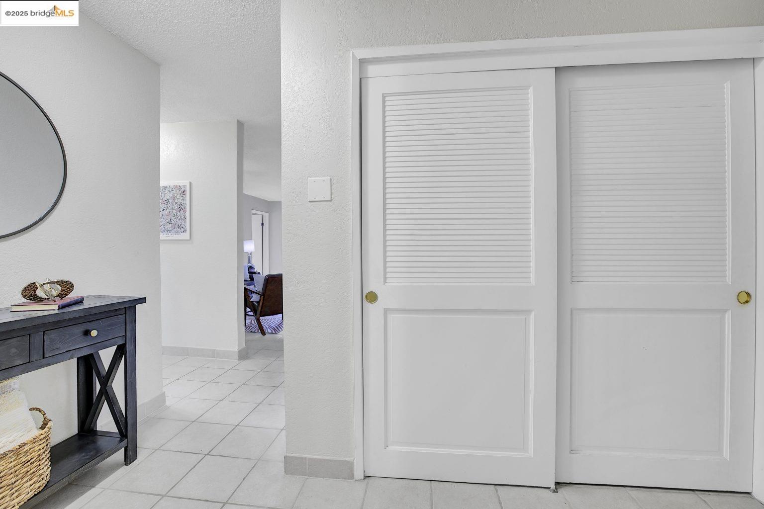 466 Crescent St # 115