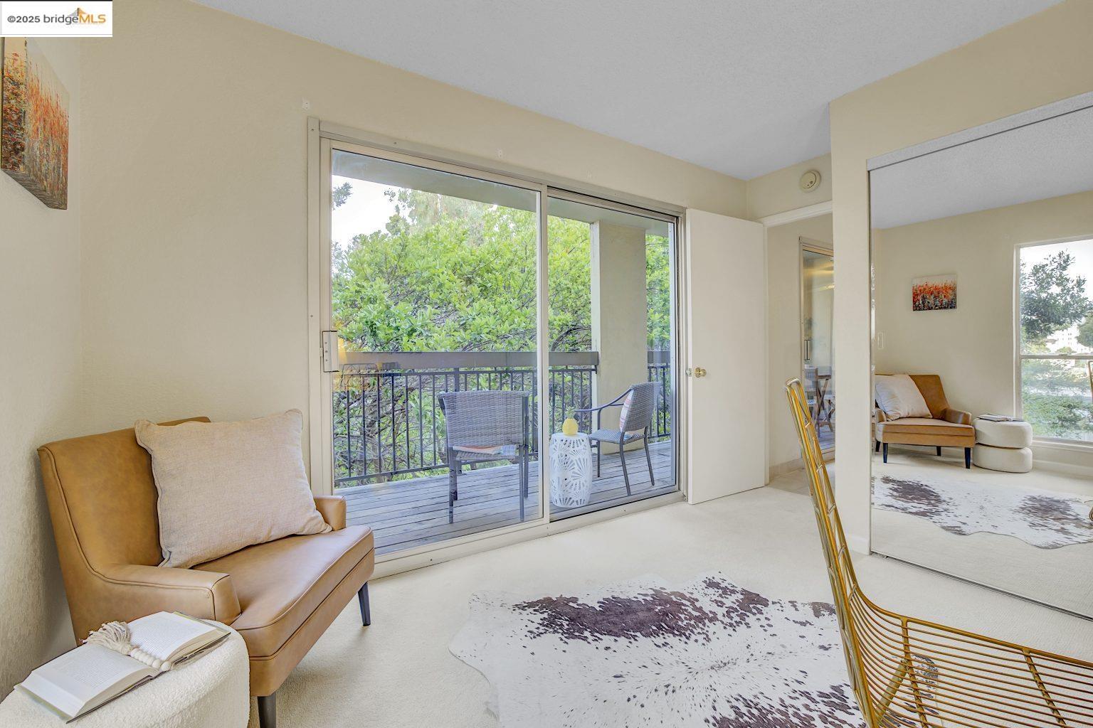 466 Crescent St # 115