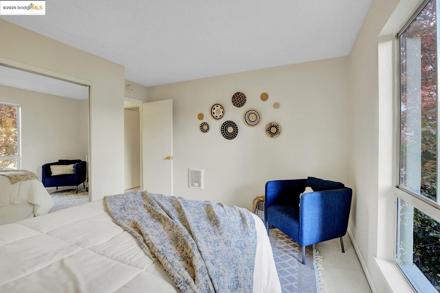 466 Crescent St # 115