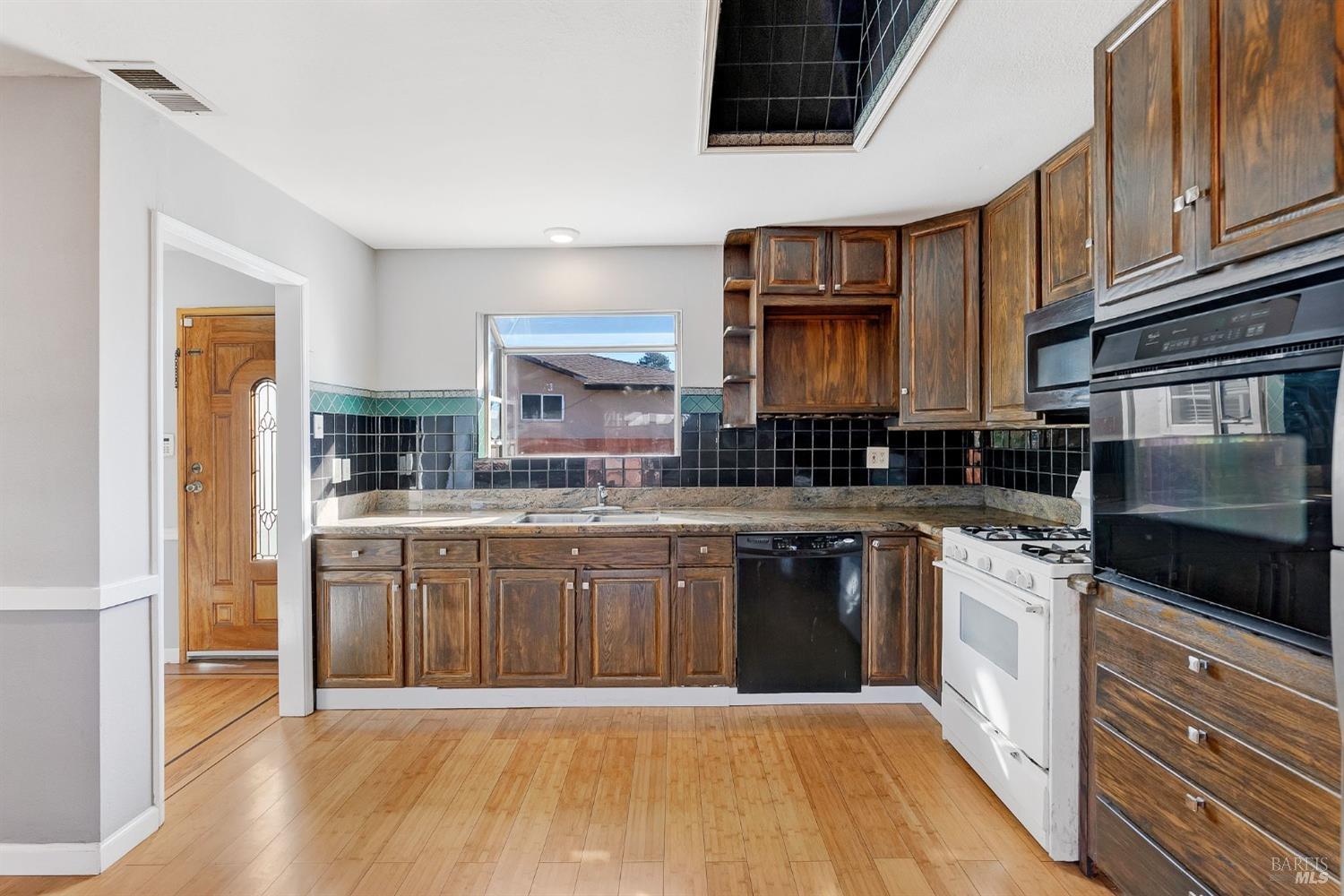 146 Alison Ave