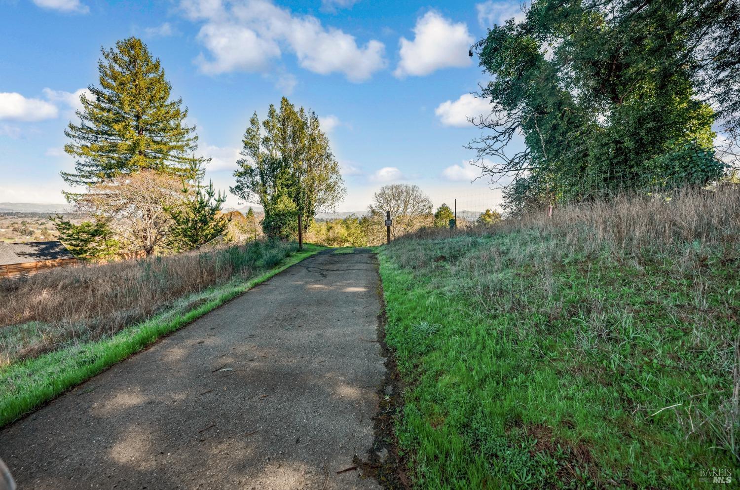 459 Gold Ridge Rd