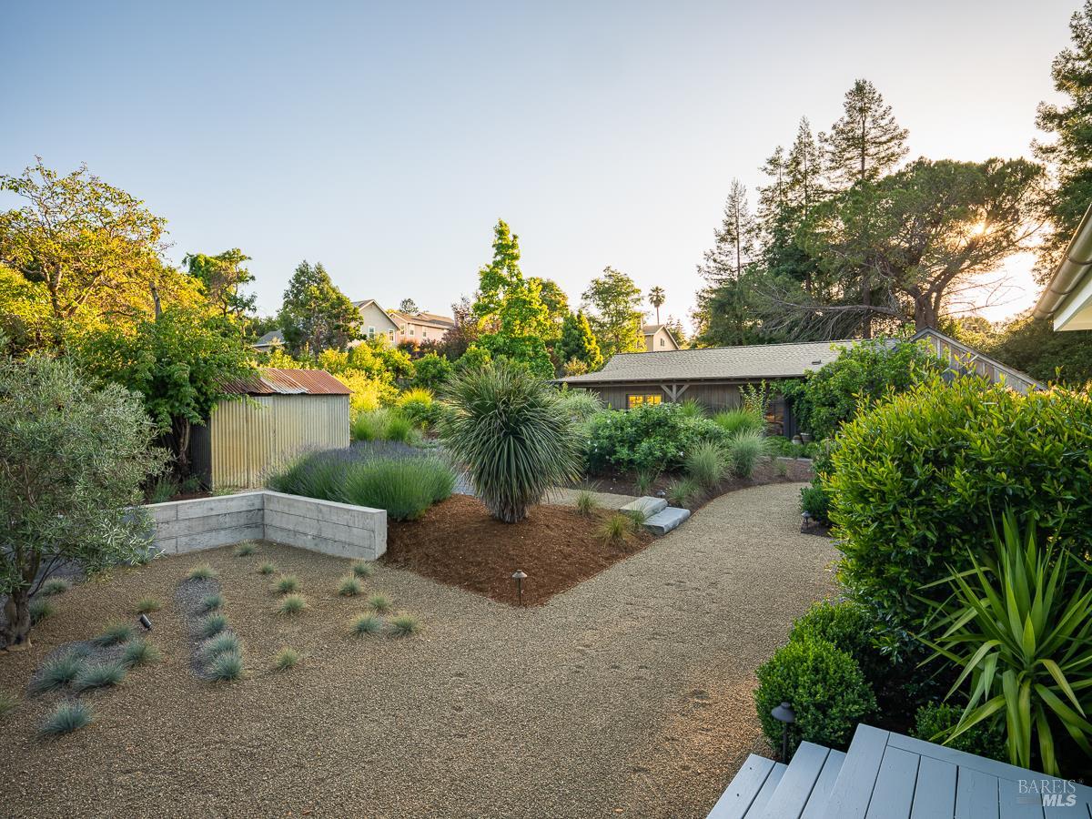 555 Magnolia Avenue