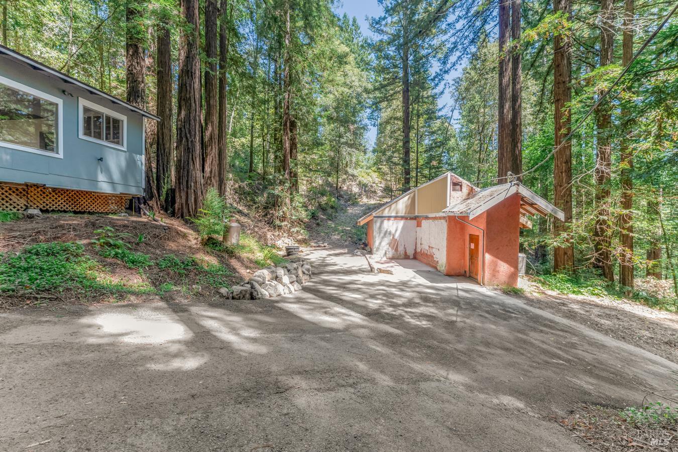 2728 Bohemian Highway
