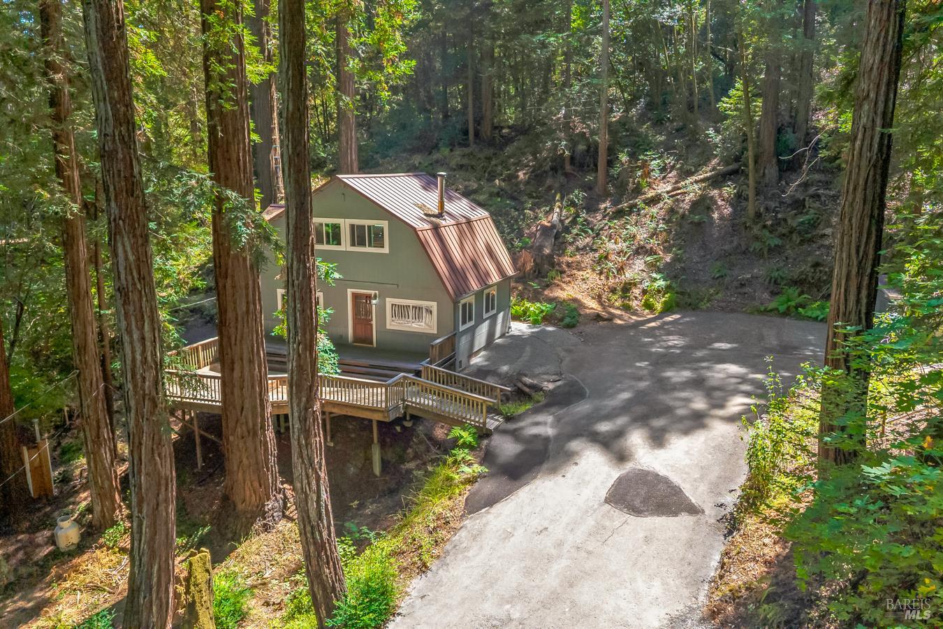 2728 Bohemian Highway
