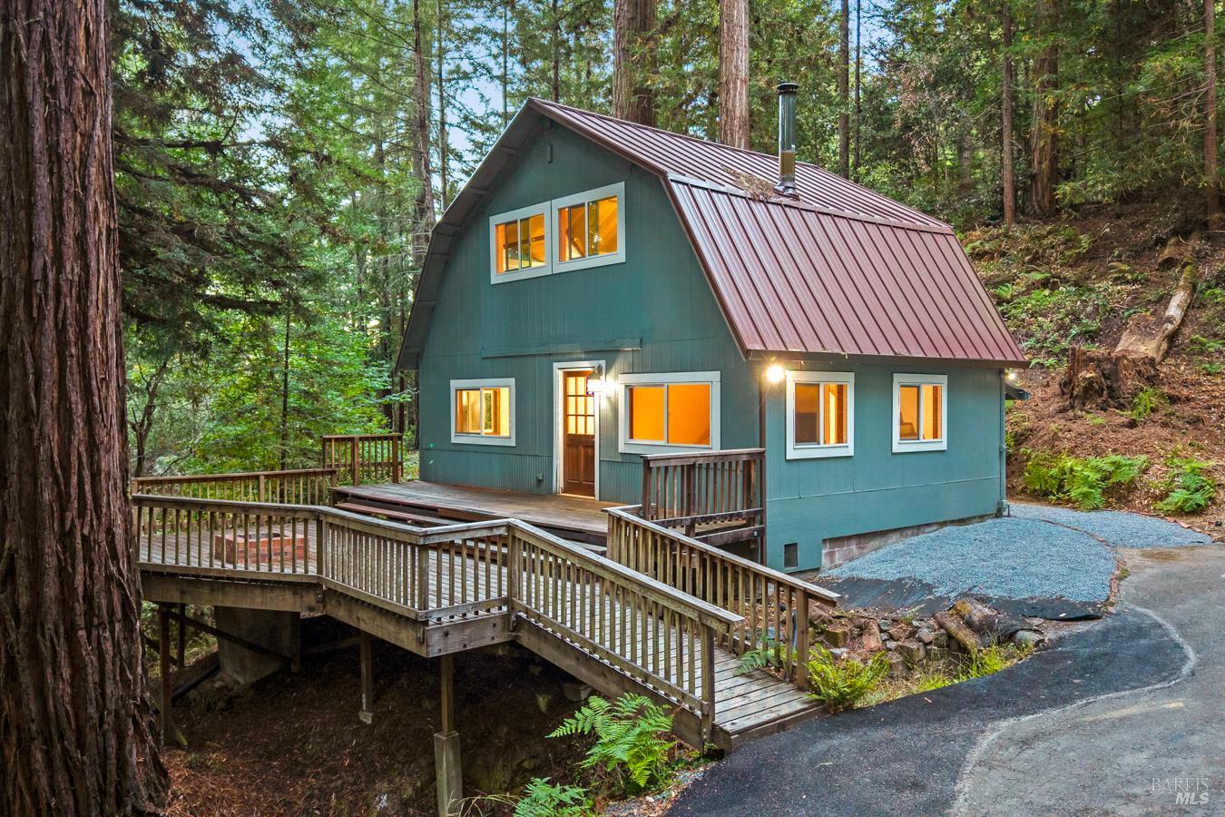 2728 Bohemian Highway