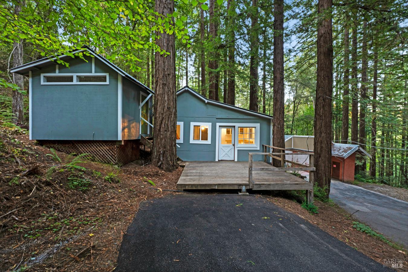 2728 Bohemian Highway