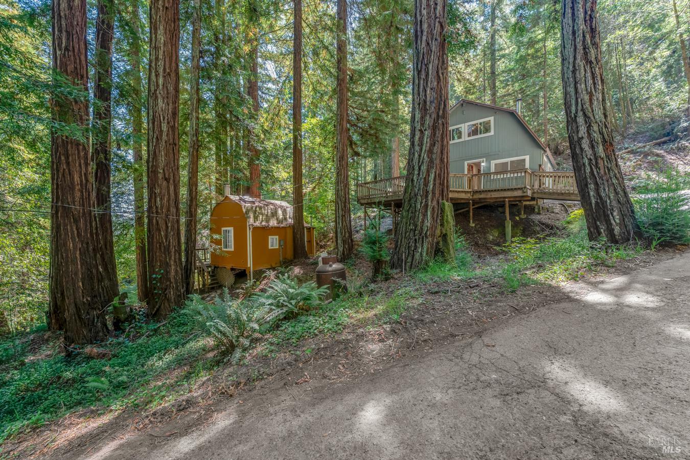 2728 Bohemian Highway