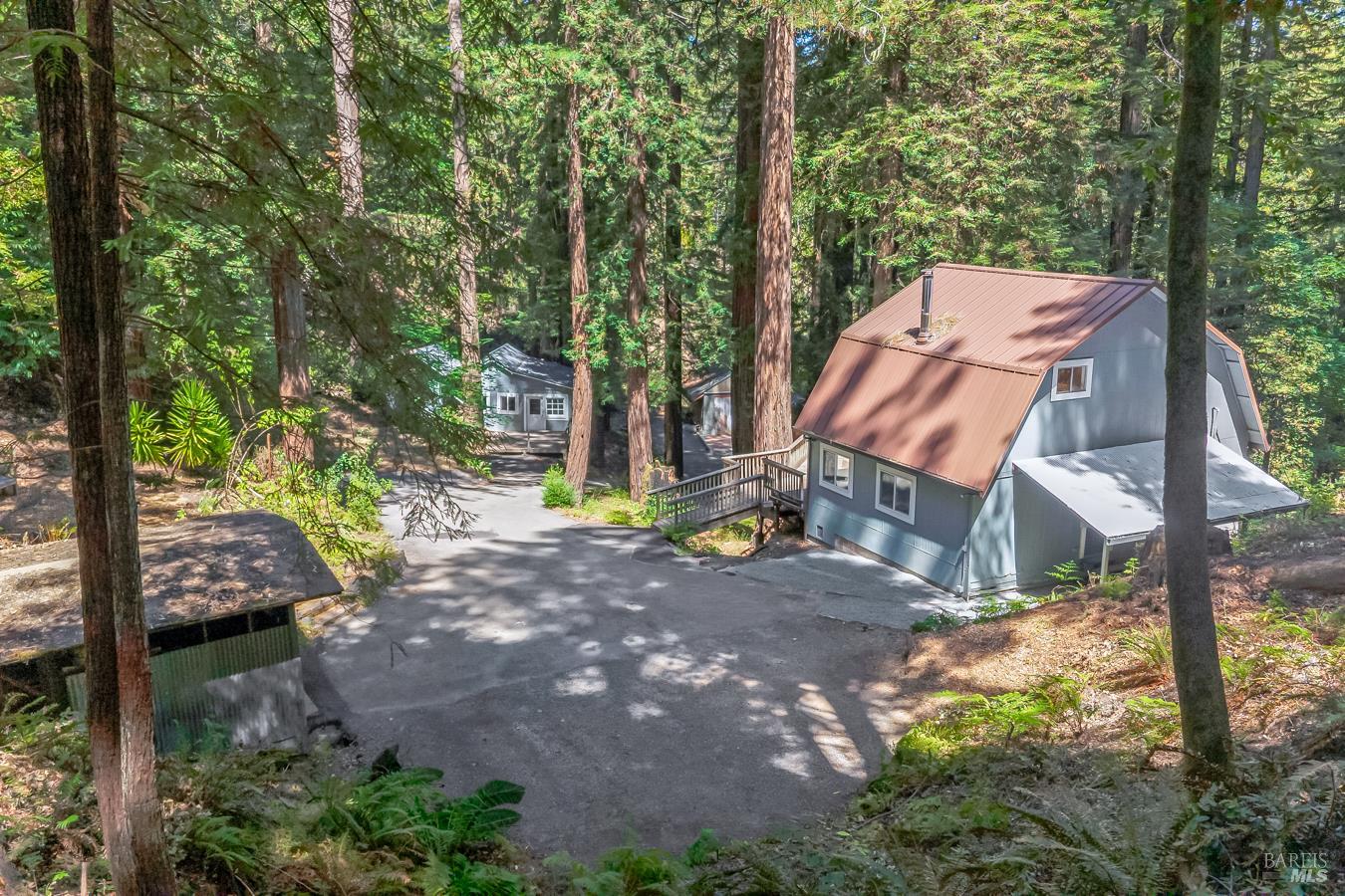 2728 Bohemian Highway