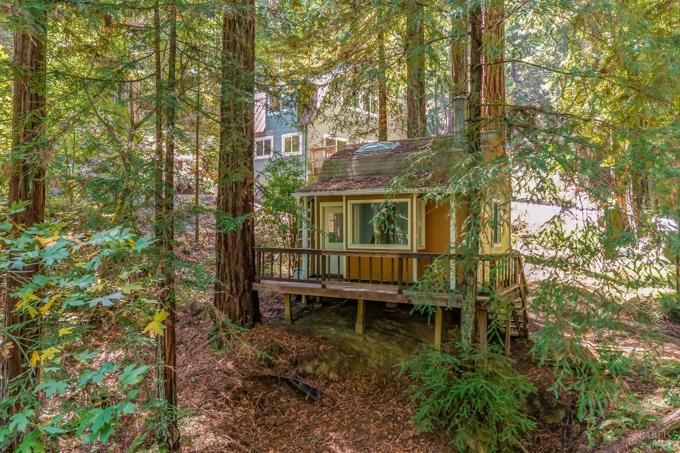 2728 Bohemian Highway