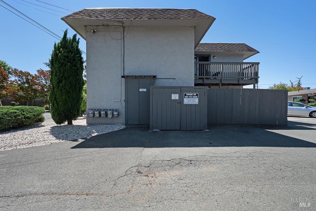 1175 Evans Drive