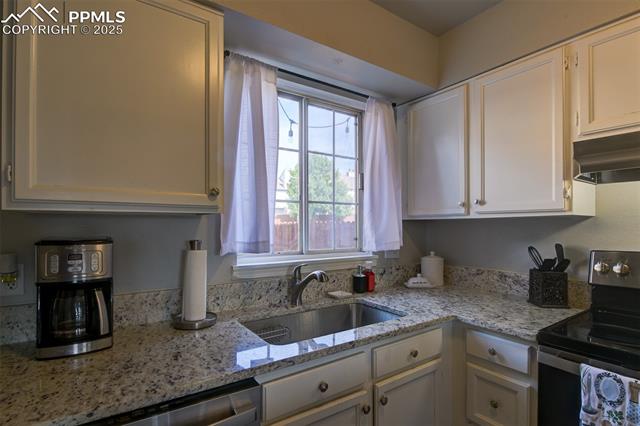 4223 Charleston Drive