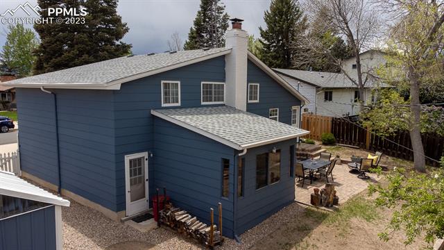 1002 Delft Drive