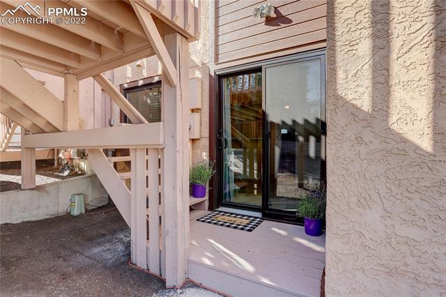 4718 N Carefree Circle
