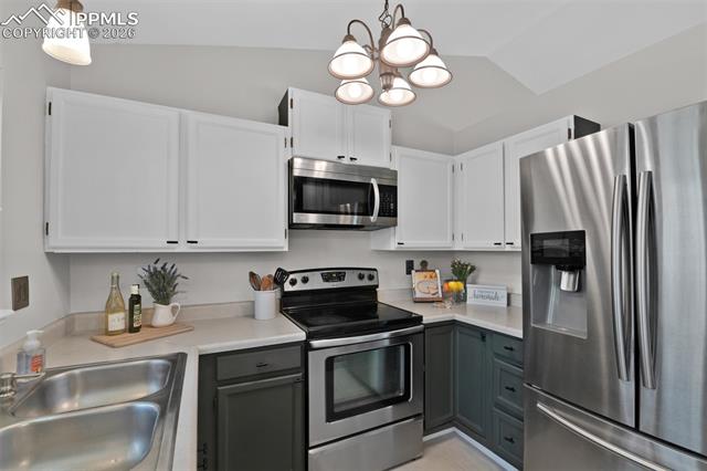 579 Blossom Field Road