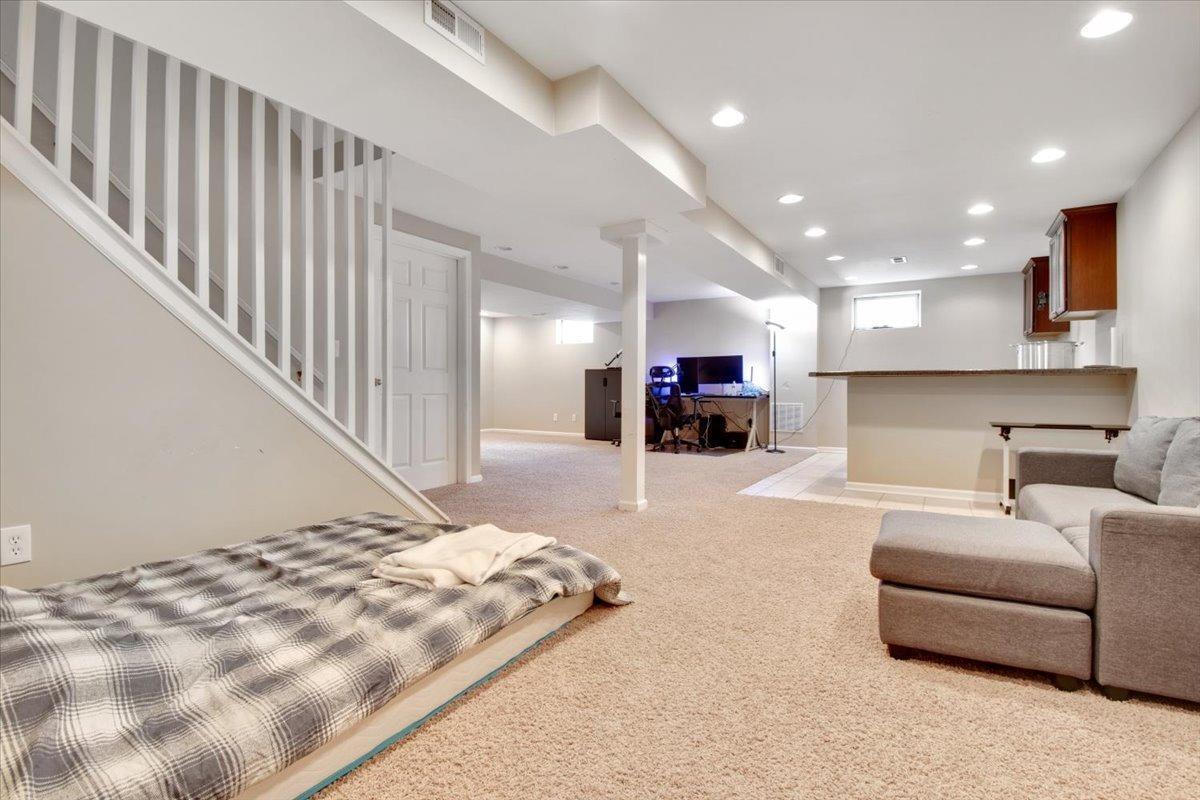 3932 Carriage Hill Lane