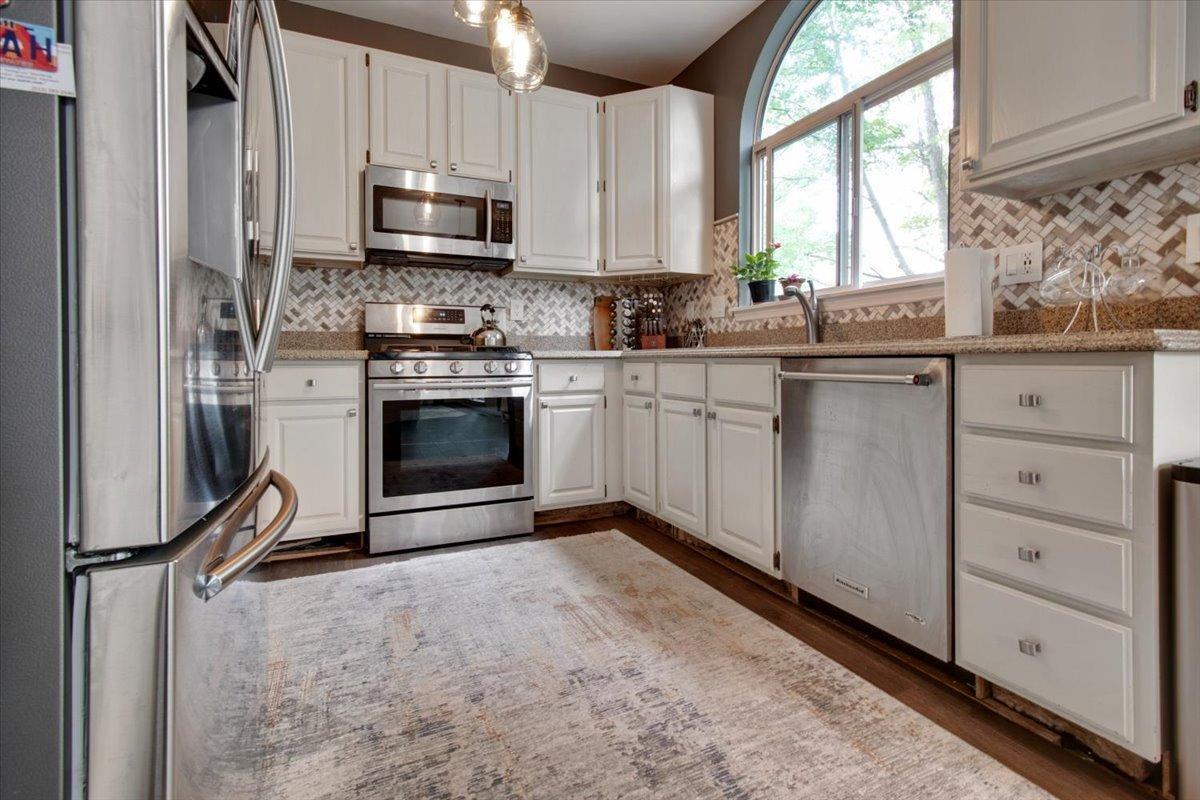 3932 Carriage Hill Lane