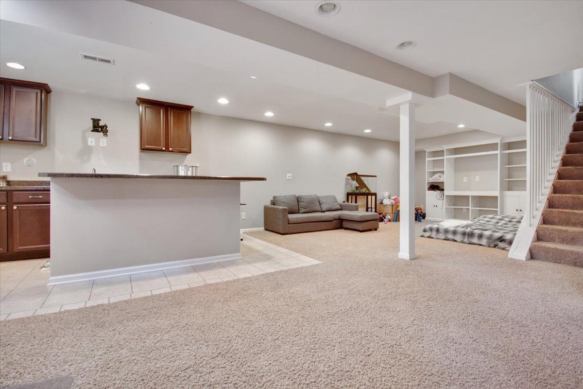 3932 Carriage Hill Lane
