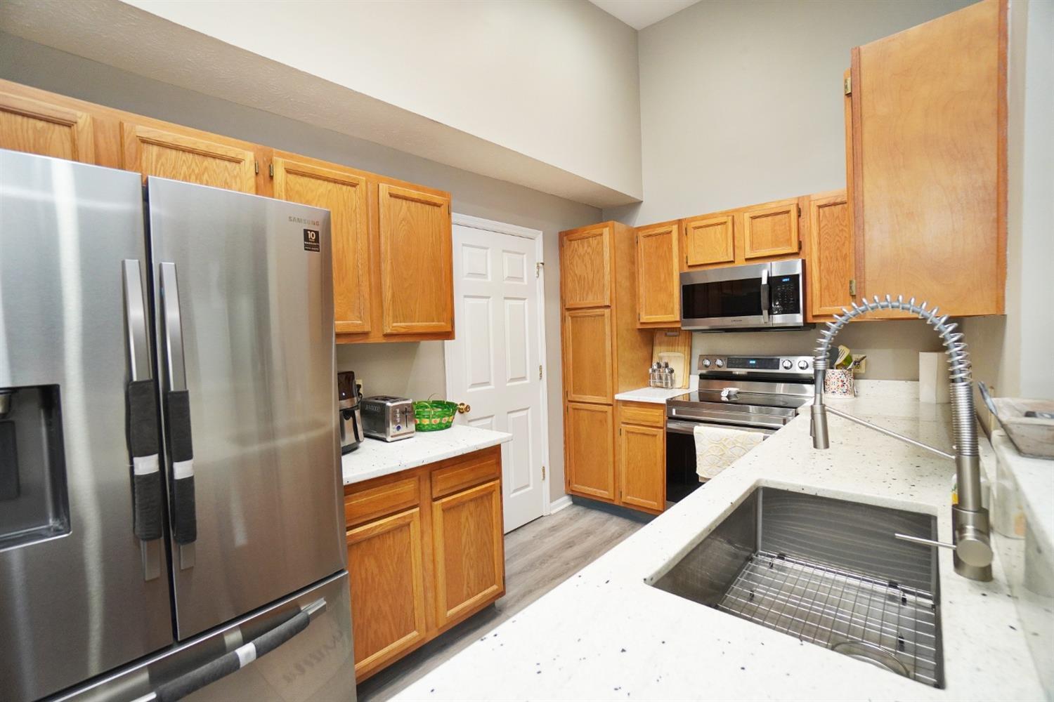 6338 Chimney Court