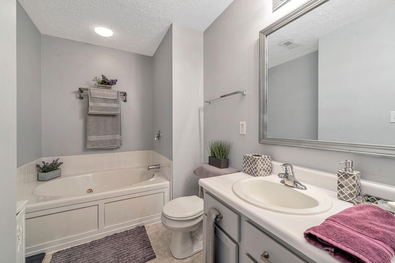 3695 Thorngate Drive