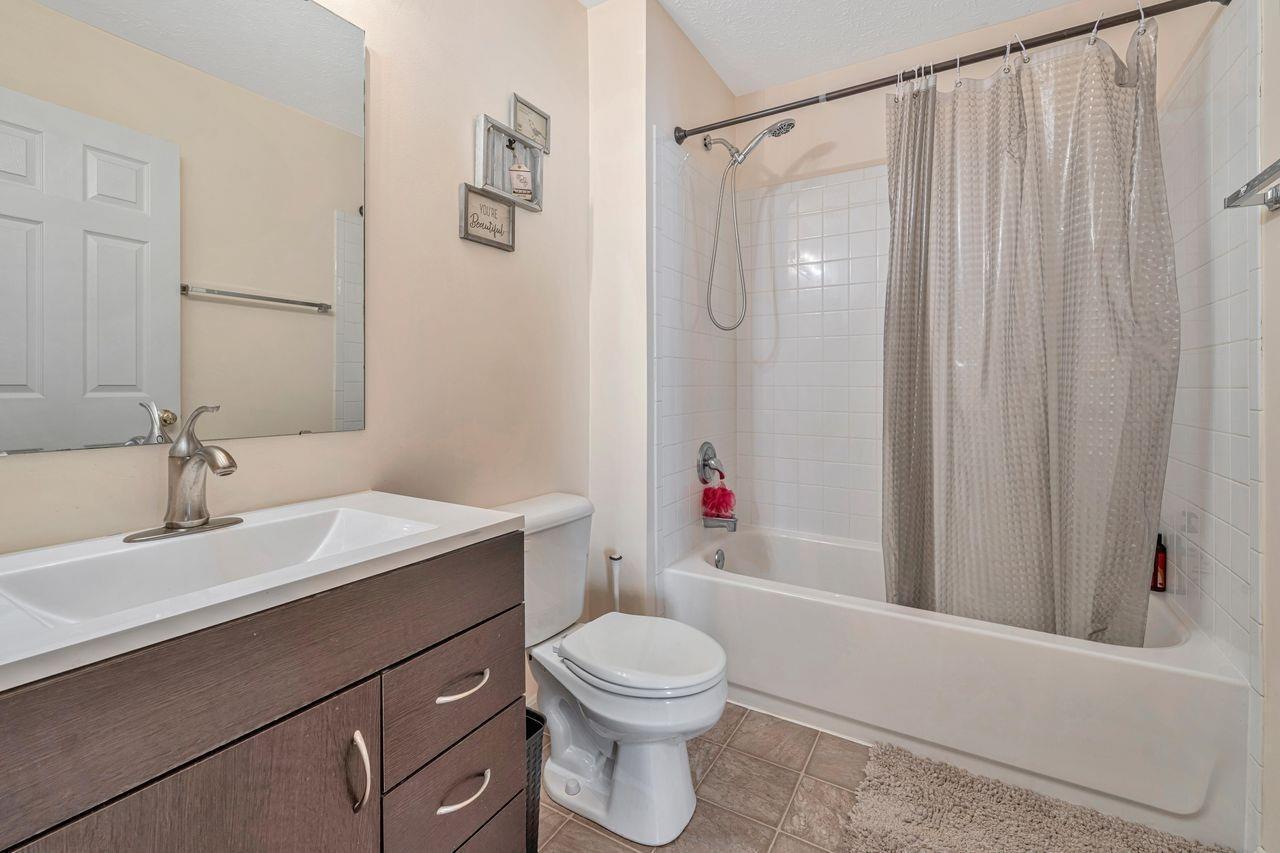 3695 Thorngate Drive
