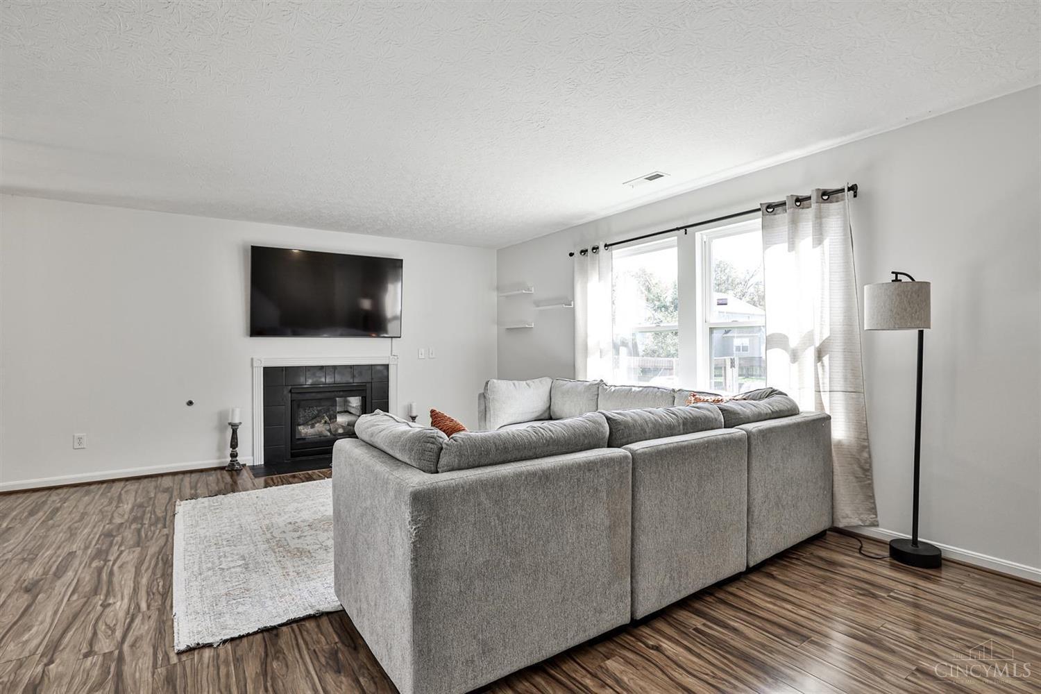 457 Hennepin Drive