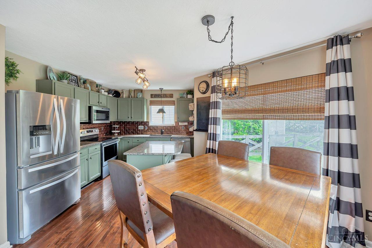 5545 Windsor Court