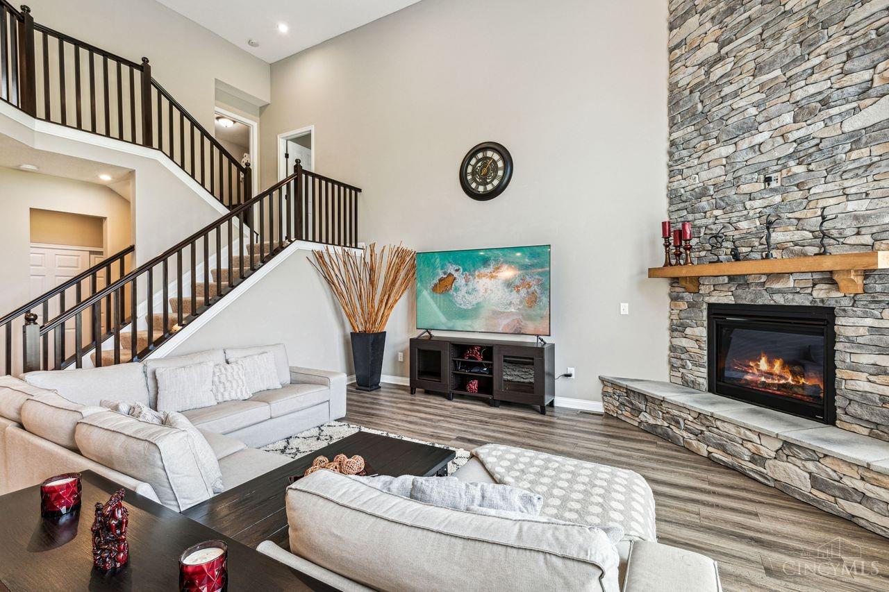 7168 Canterwood Court