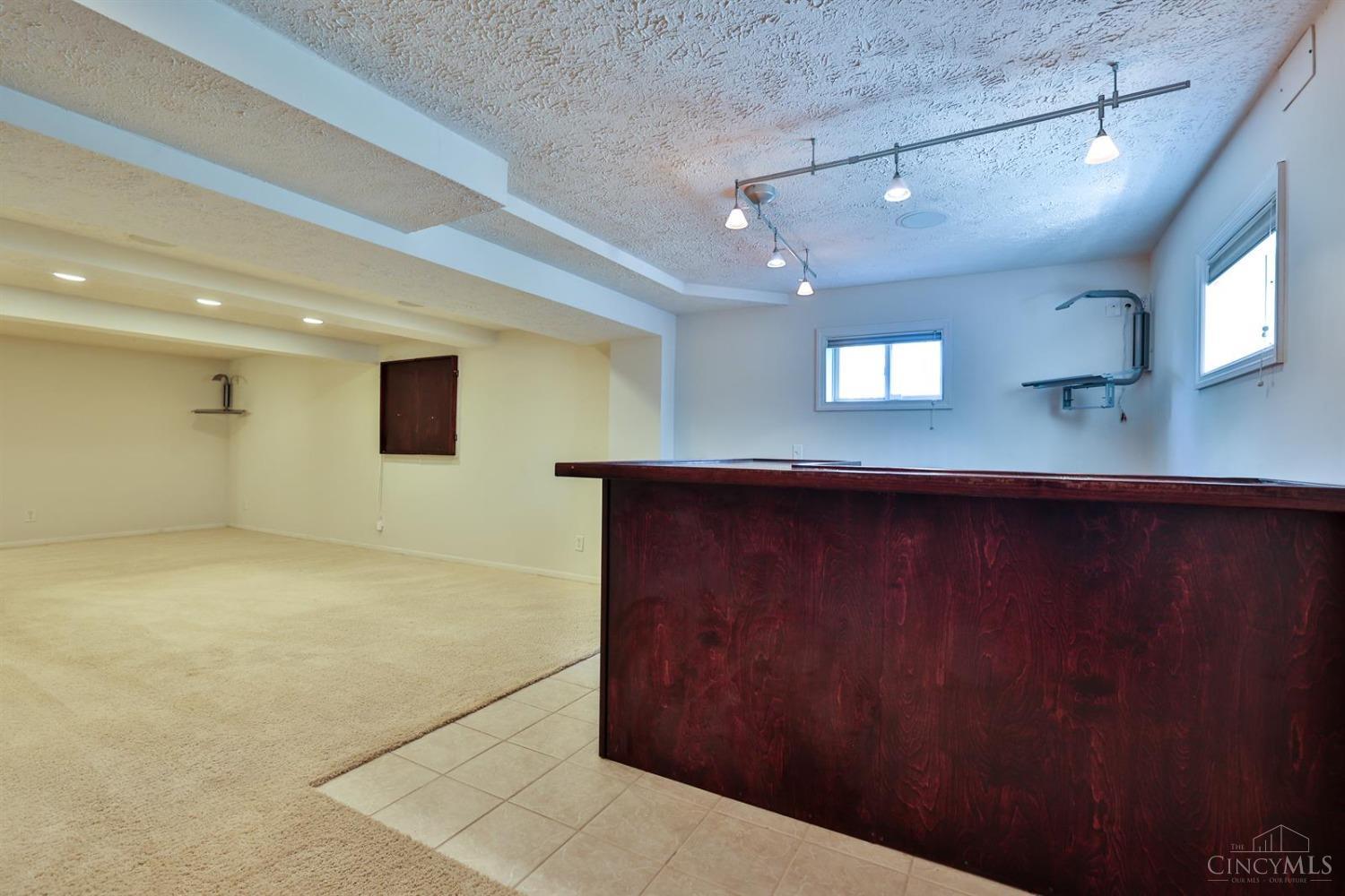 6309 Hedgerow Drive