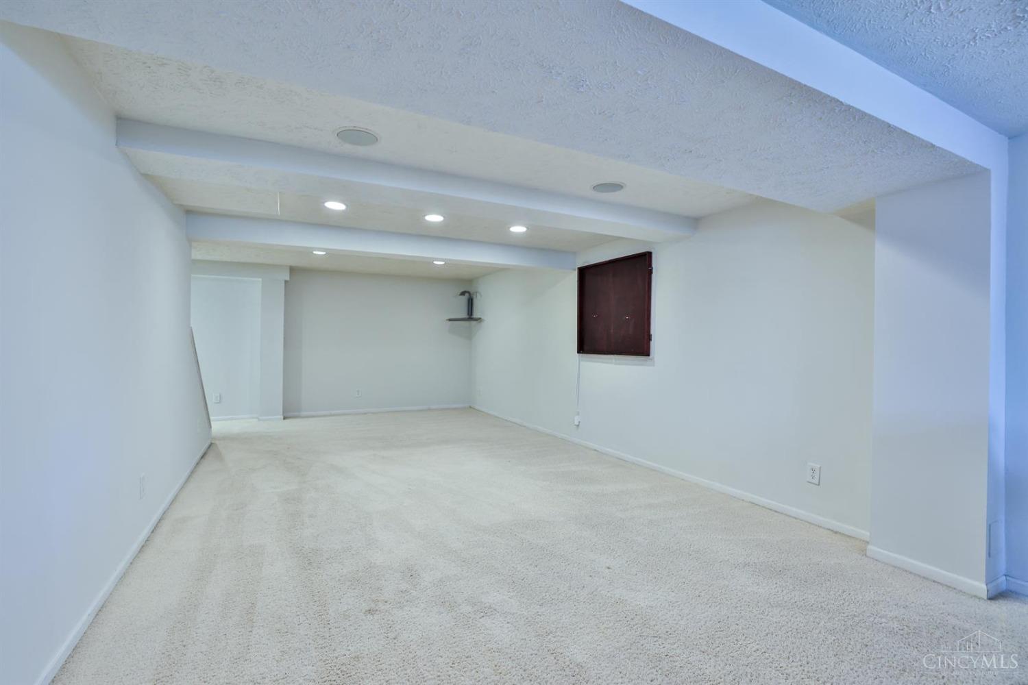 6309 Hedgerow Drive