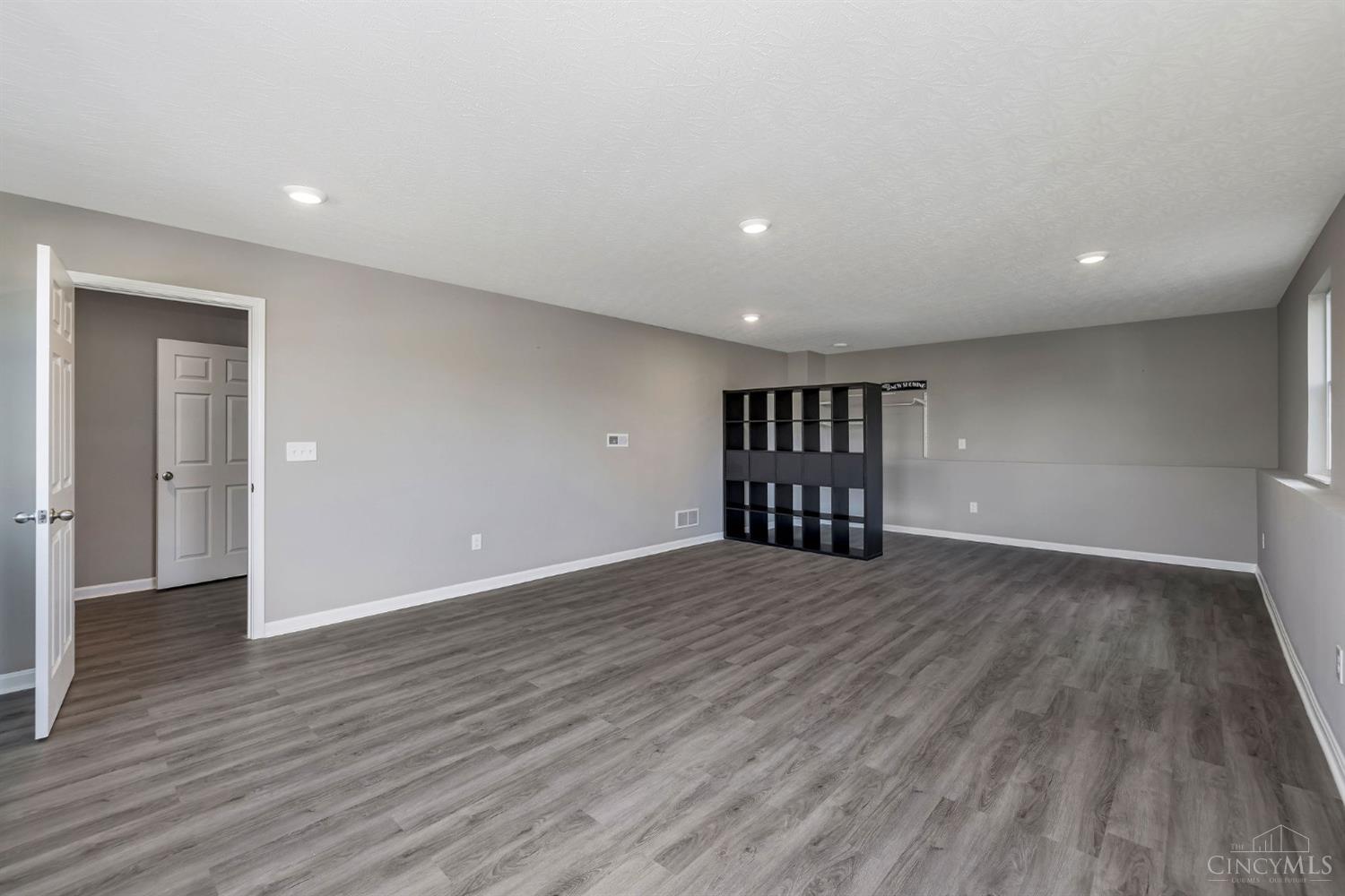 1255 Sinclair Drive